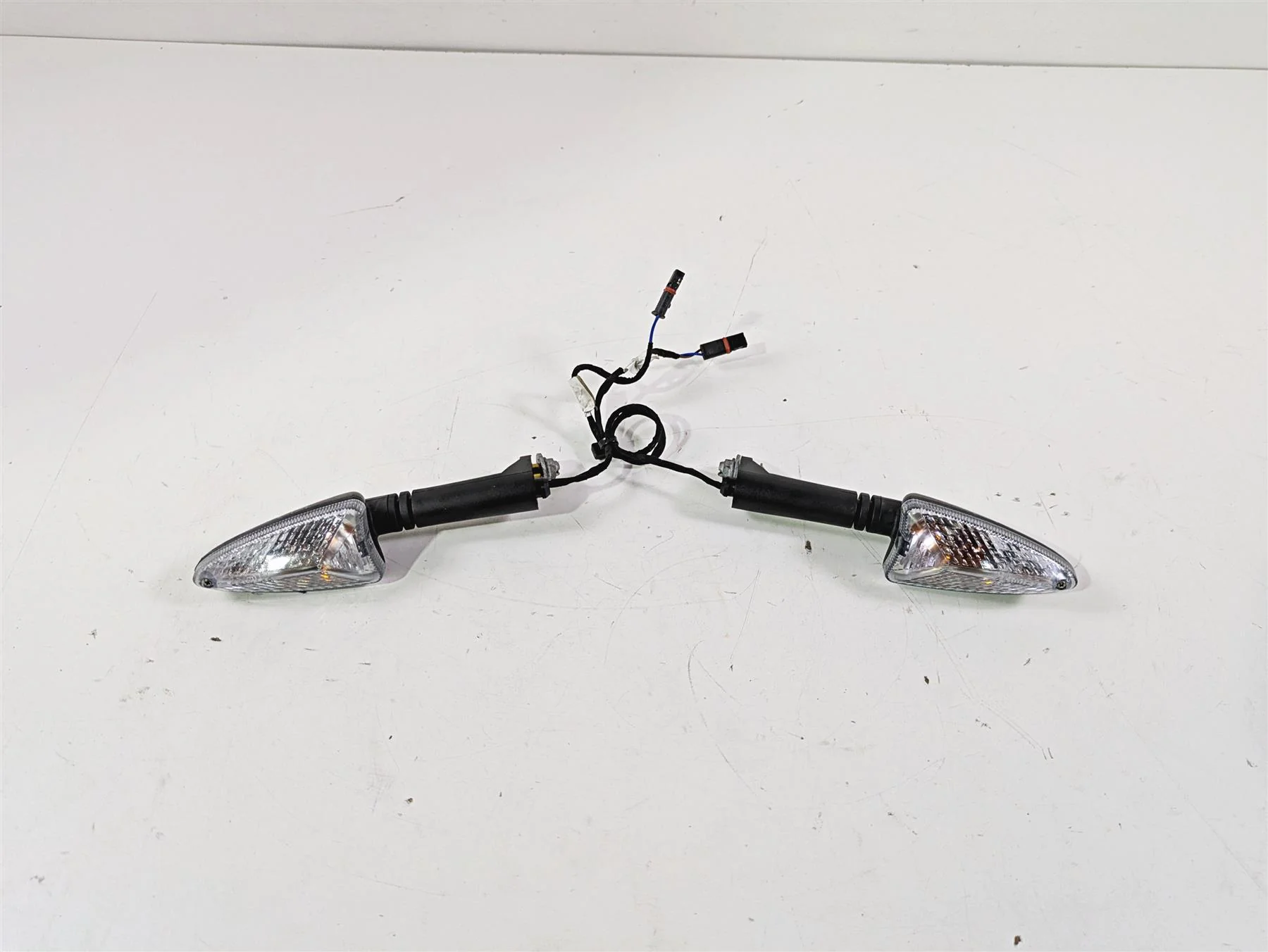 2017 BMW F800GS Adv K75 Rear Blinker Turn Signal Set 63138534352 63138534353