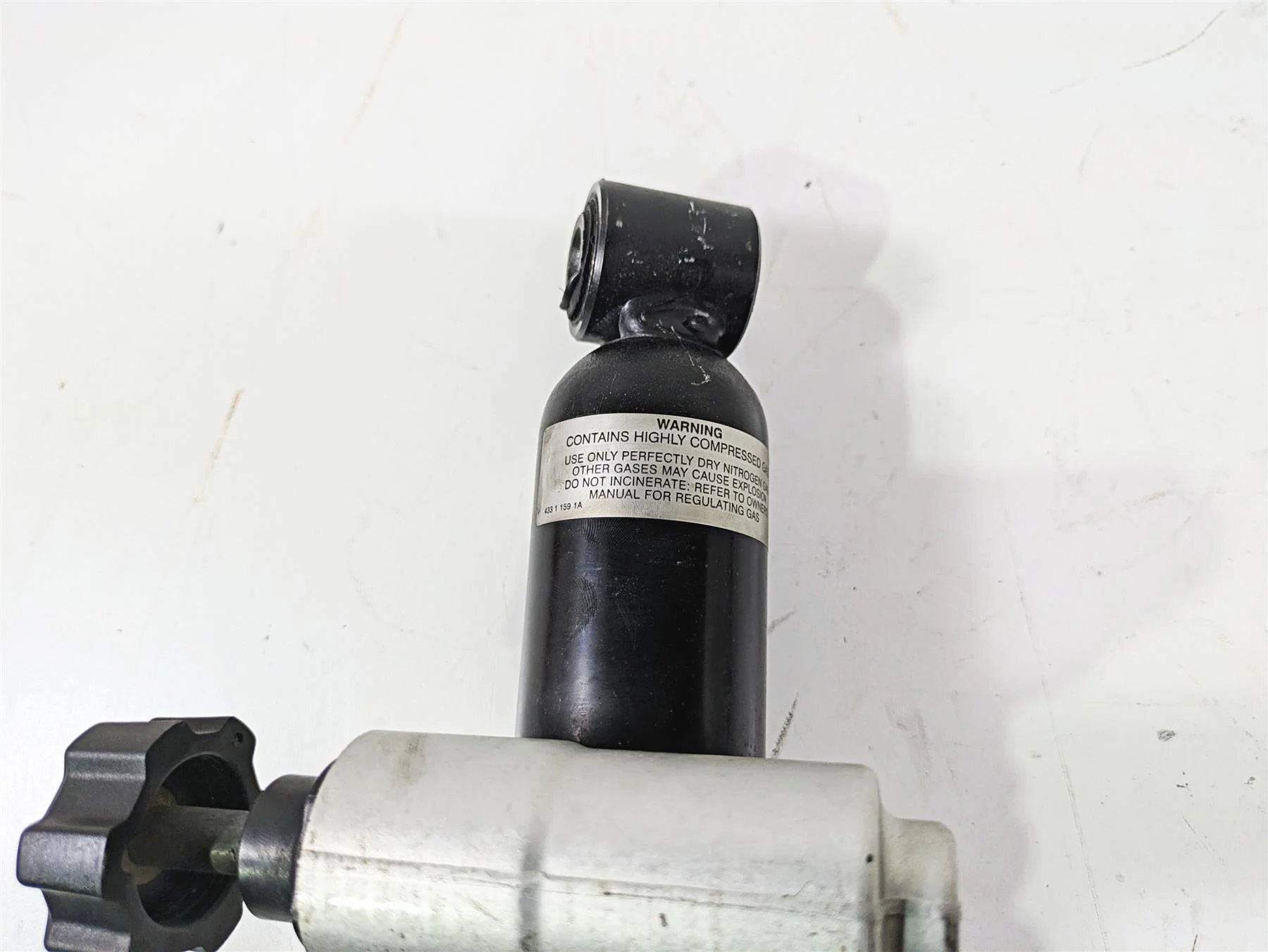 2017 BMW F800GS Adv K75 Rear Esa Shock Damper 852211304 33548522113 - Image 12