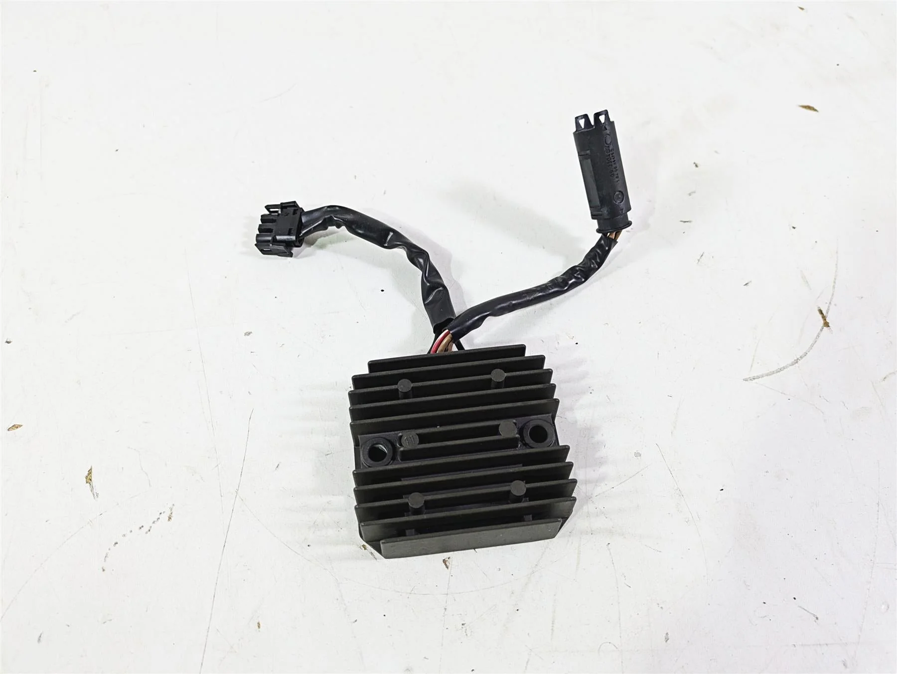 2017 BMW F800GS Adv K75 Rectifier Voltage Regulator SH541SD 61317707943