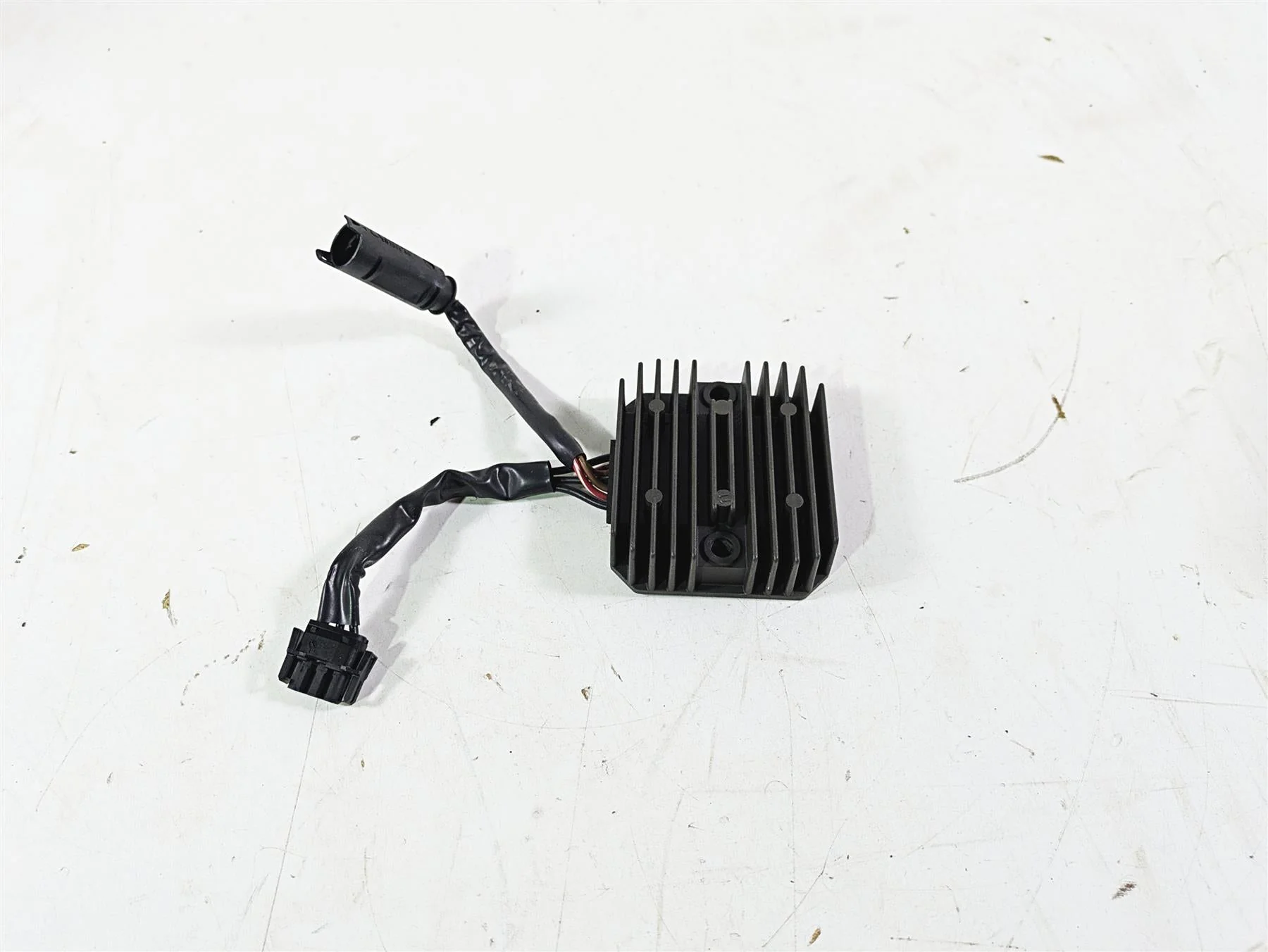 2017 BMW F800GS Adv K75 Rectifier Voltage Regulator SH541SD 61317707943 - Image 4