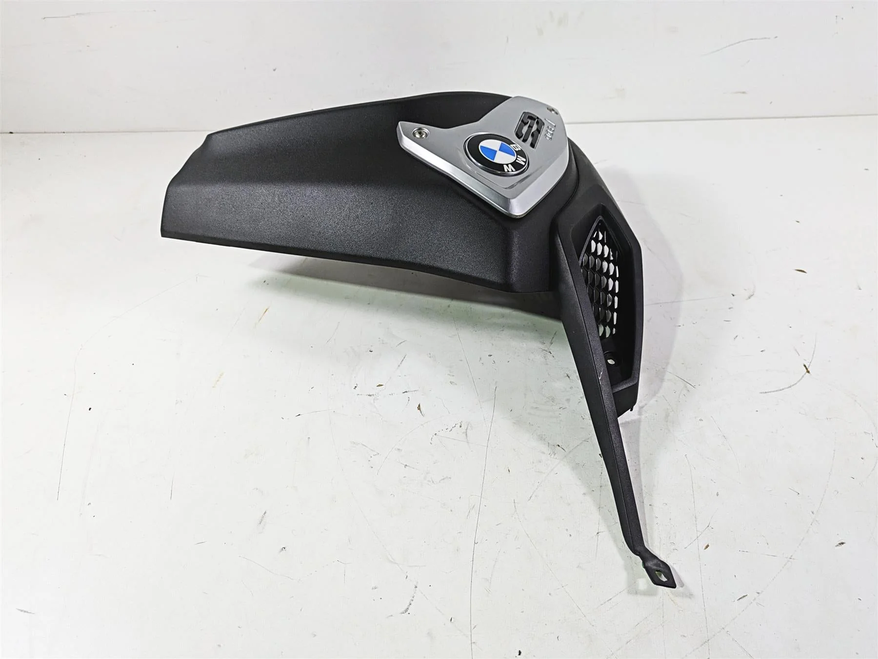 2017 BMW F800GS Adv K75 Right Main Tank Fairing Cover 46638530530 - Image 10