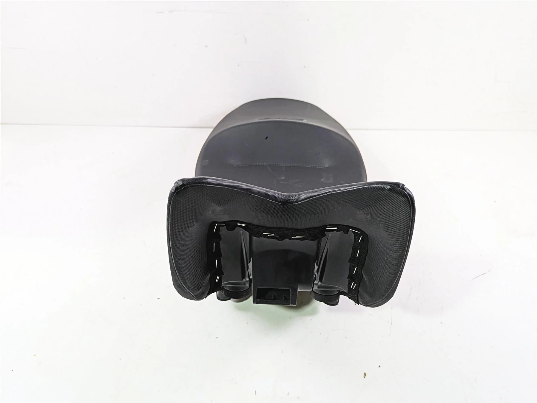 2017 BMW F800GS Adv K75 Seat Saddle Black Red 890mm 52538560377 - Image 2