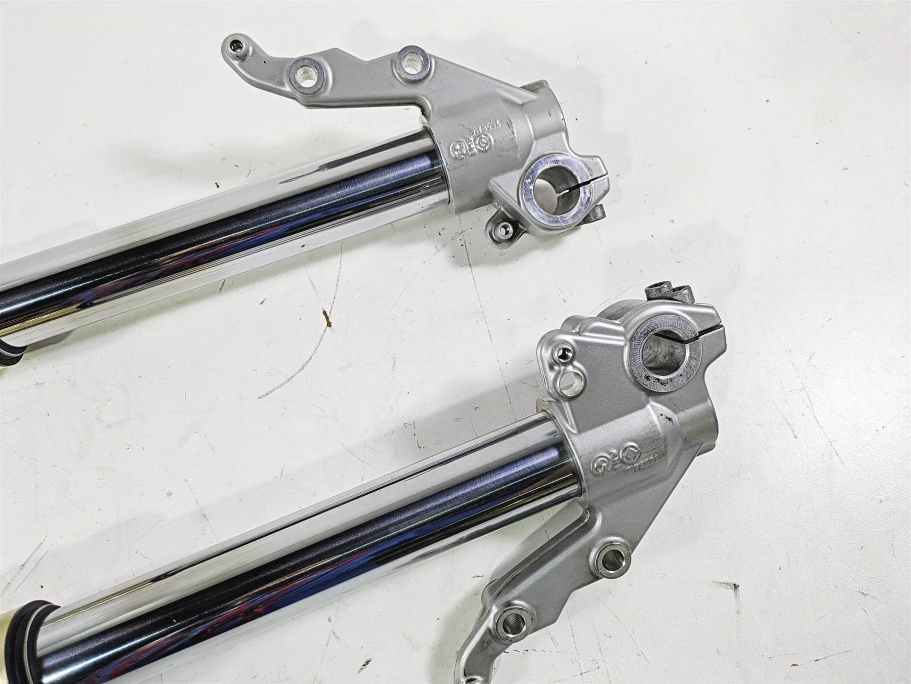 2017 BMW F800GS Adv K75 Straight Front Forks - No Leaks 31427711181 31427711182 - Image 4
