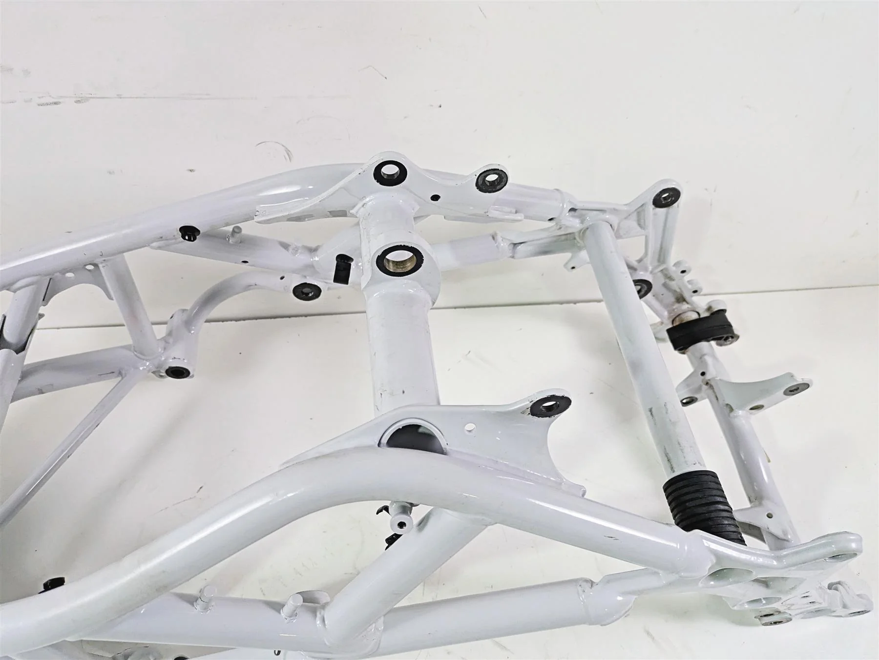 2017 BMW F800GS Adv K75 Straight Main Frame Chassis With Clean California Title 46511600241 - Image 11