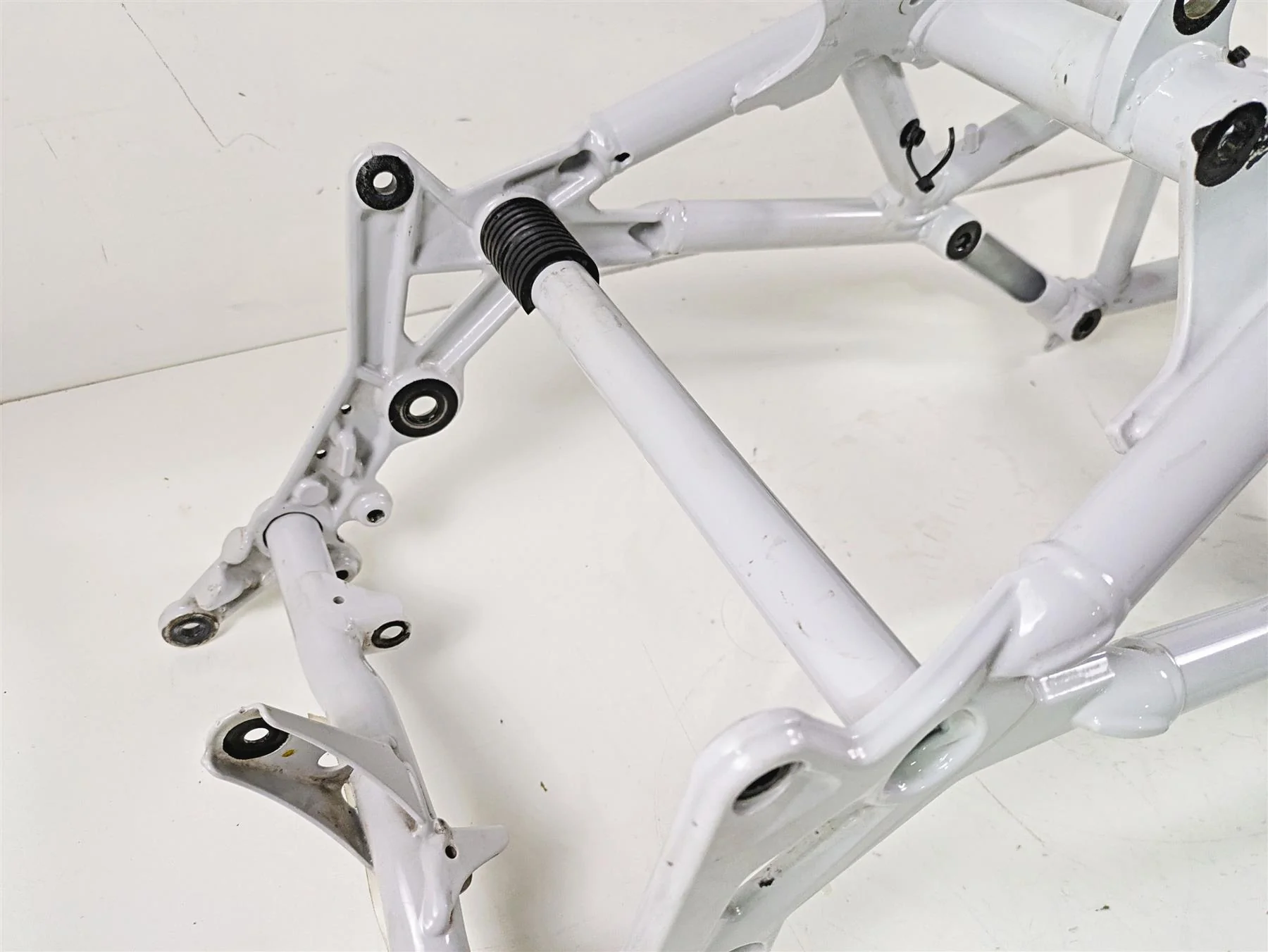 2017 BMW F800GS Adv K75 Straight Main Frame Chassis With Clean California Title 46511600241 - Image 6
