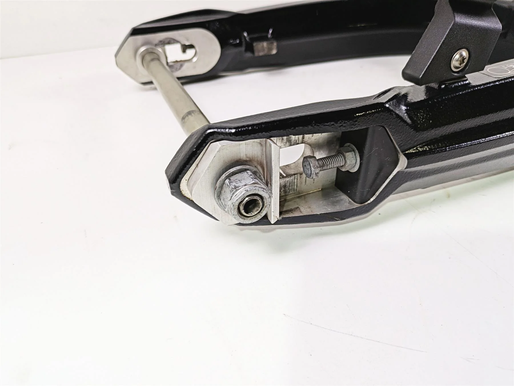 2017 BMW F800GS Adv K75 Swingarm Swing Arm 33178549120 - Image 7