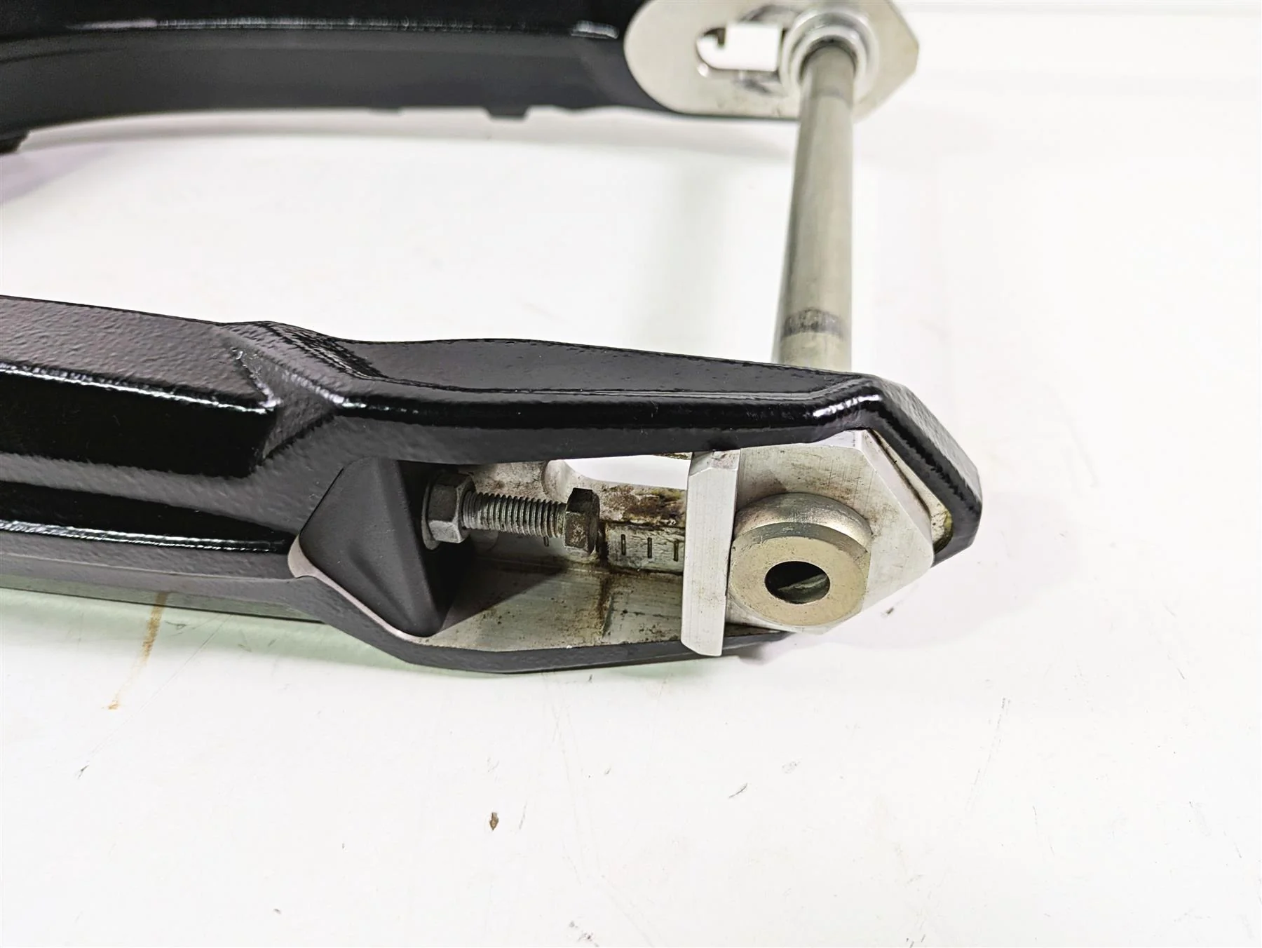 2017 BMW F800GS Adv K75 Swingarm Swing Arm 33178549120 - Image 8