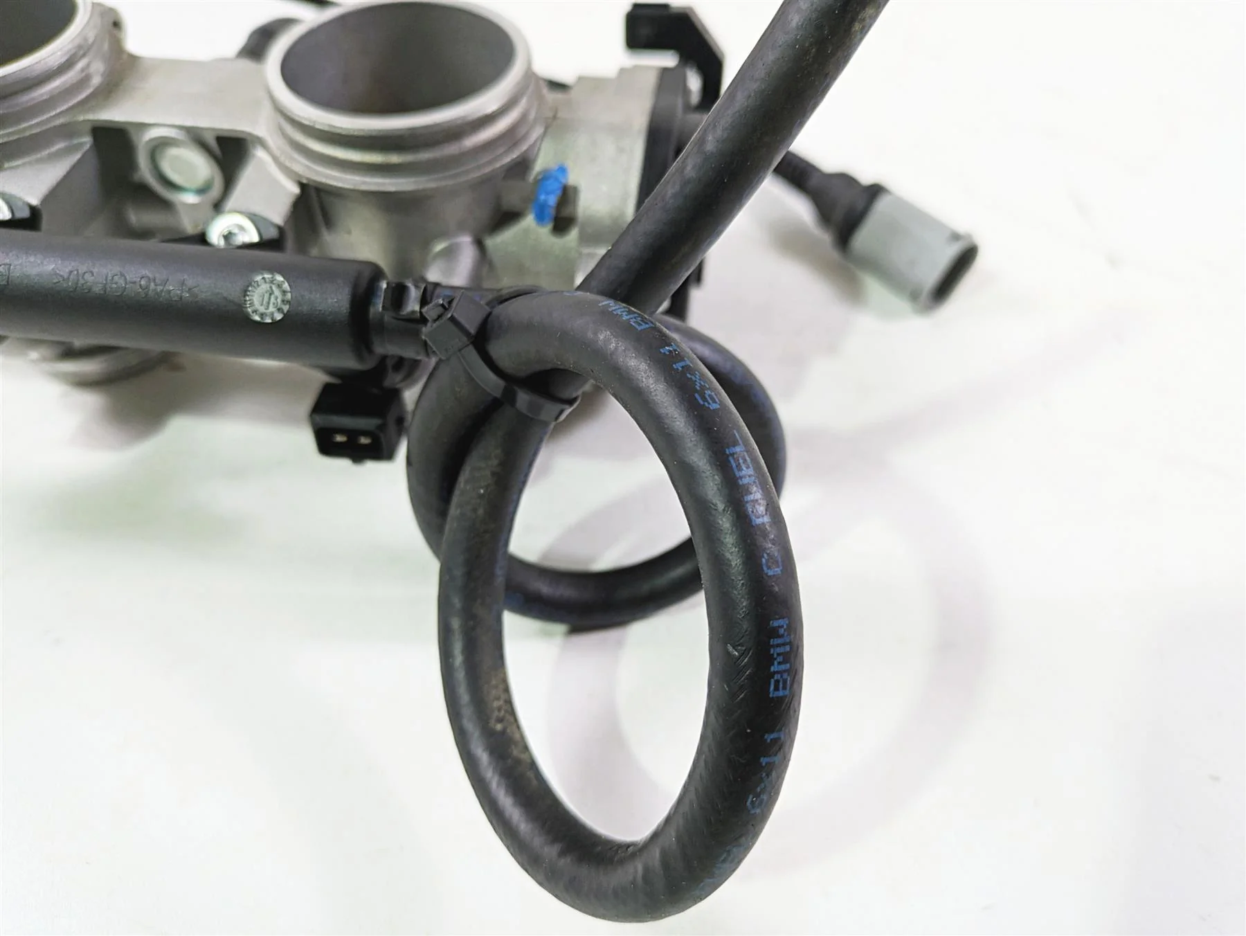 2017 BMW F800GS Adv K75 Throttle Body Fuel Injection 13548353539 - Image 12