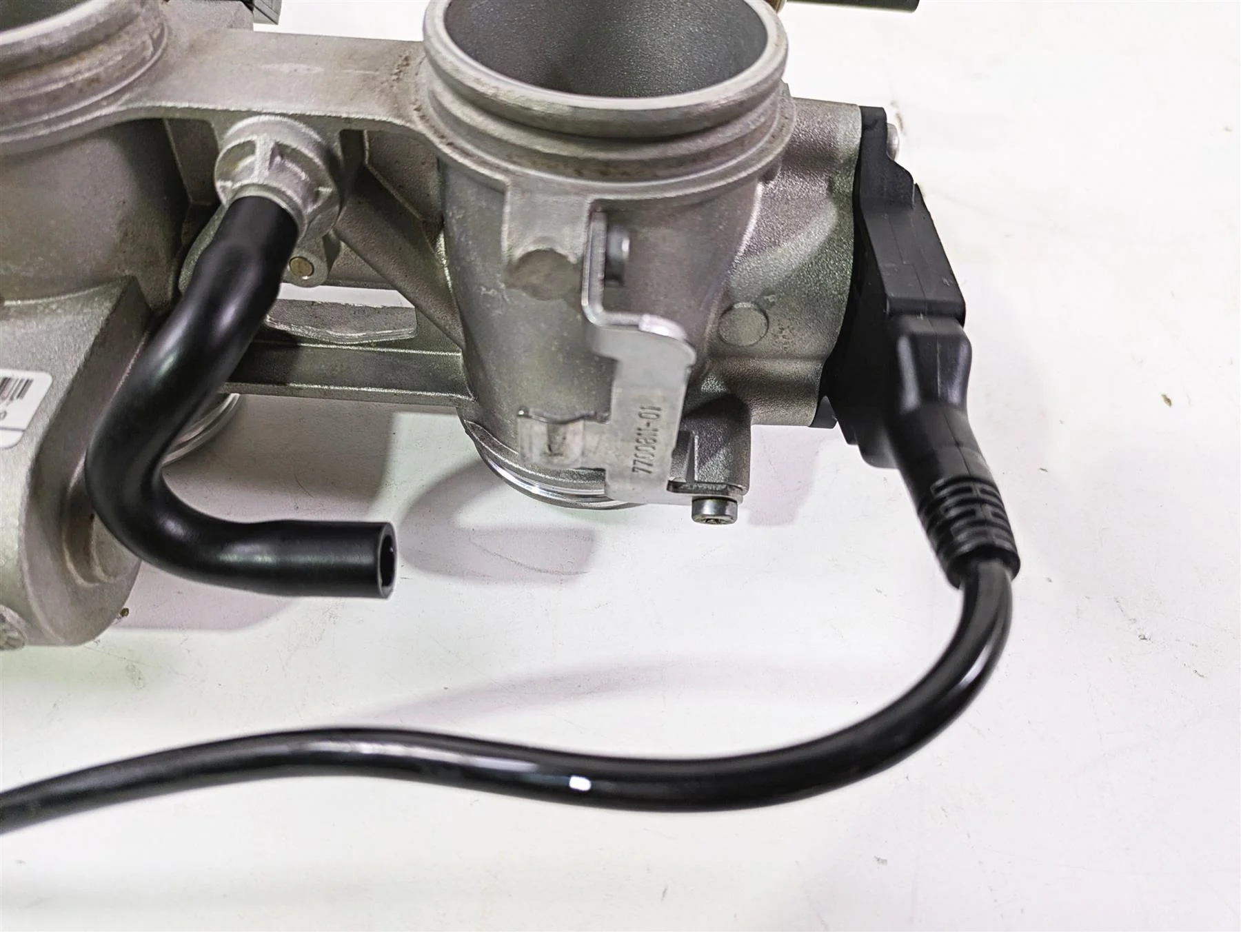 2017 BMW F800GS Adv K75 Throttle Body Fuel Injection 13548353539 - Image 9