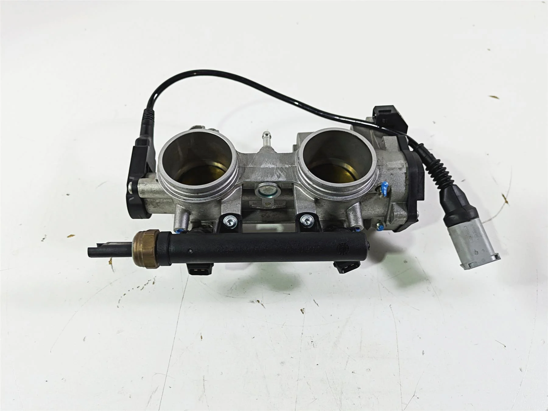 2017 BMW F800GS Adv K75 Throttle Body Fuel Injection READ 13548353539 - Image 3