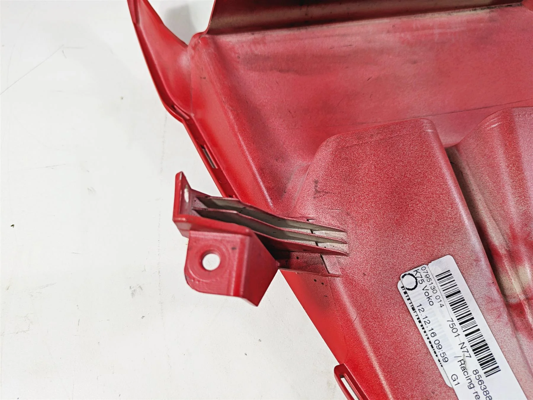 2017 BMW F800GS Adv K75 Upper Front Fender Racing Red 46618531118 46618563882 - Image 11
