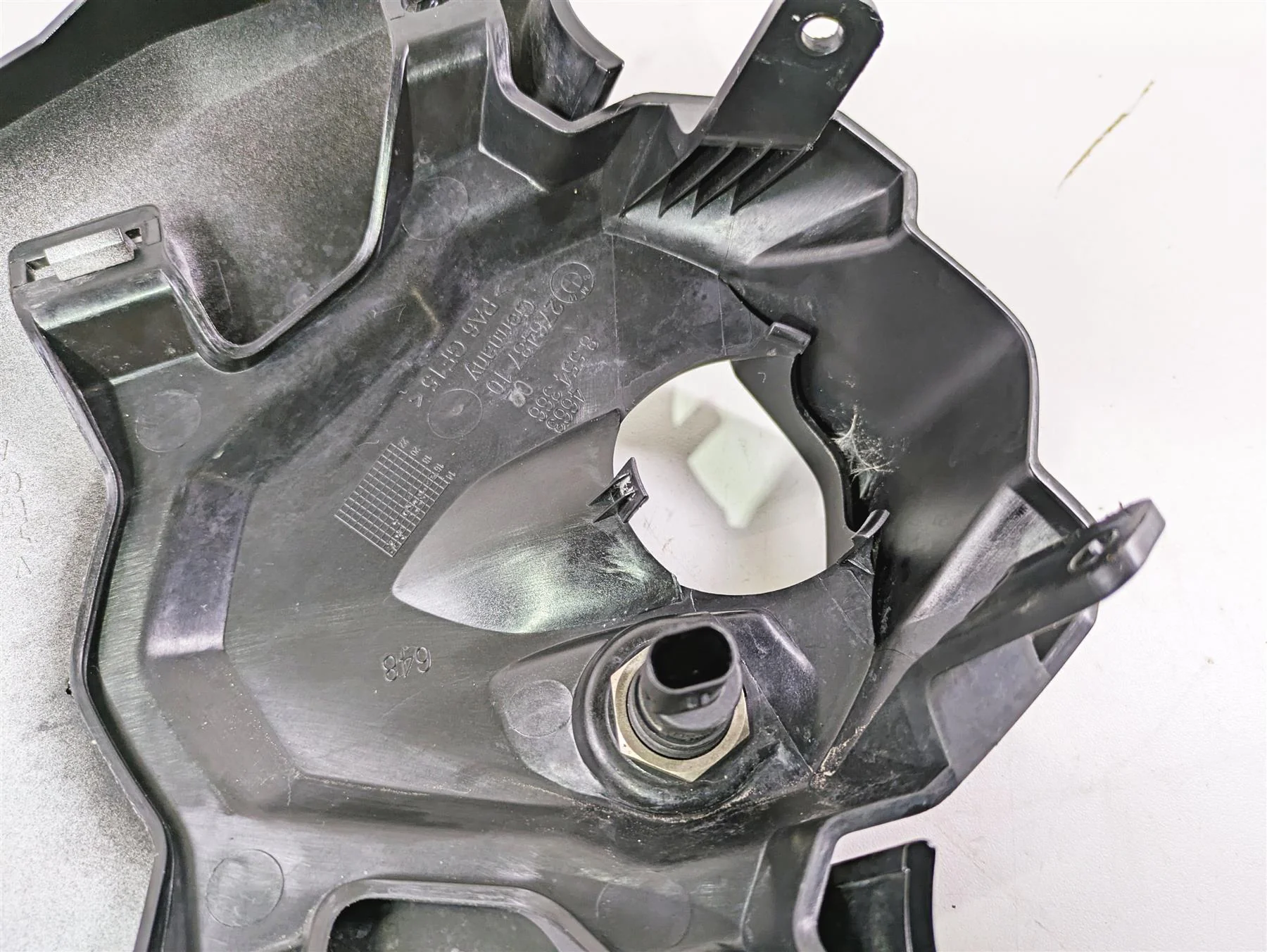 2017 BMW F800GS Adv K75 Upper Tank Center Cover Fairing 46638554365 - Image 10