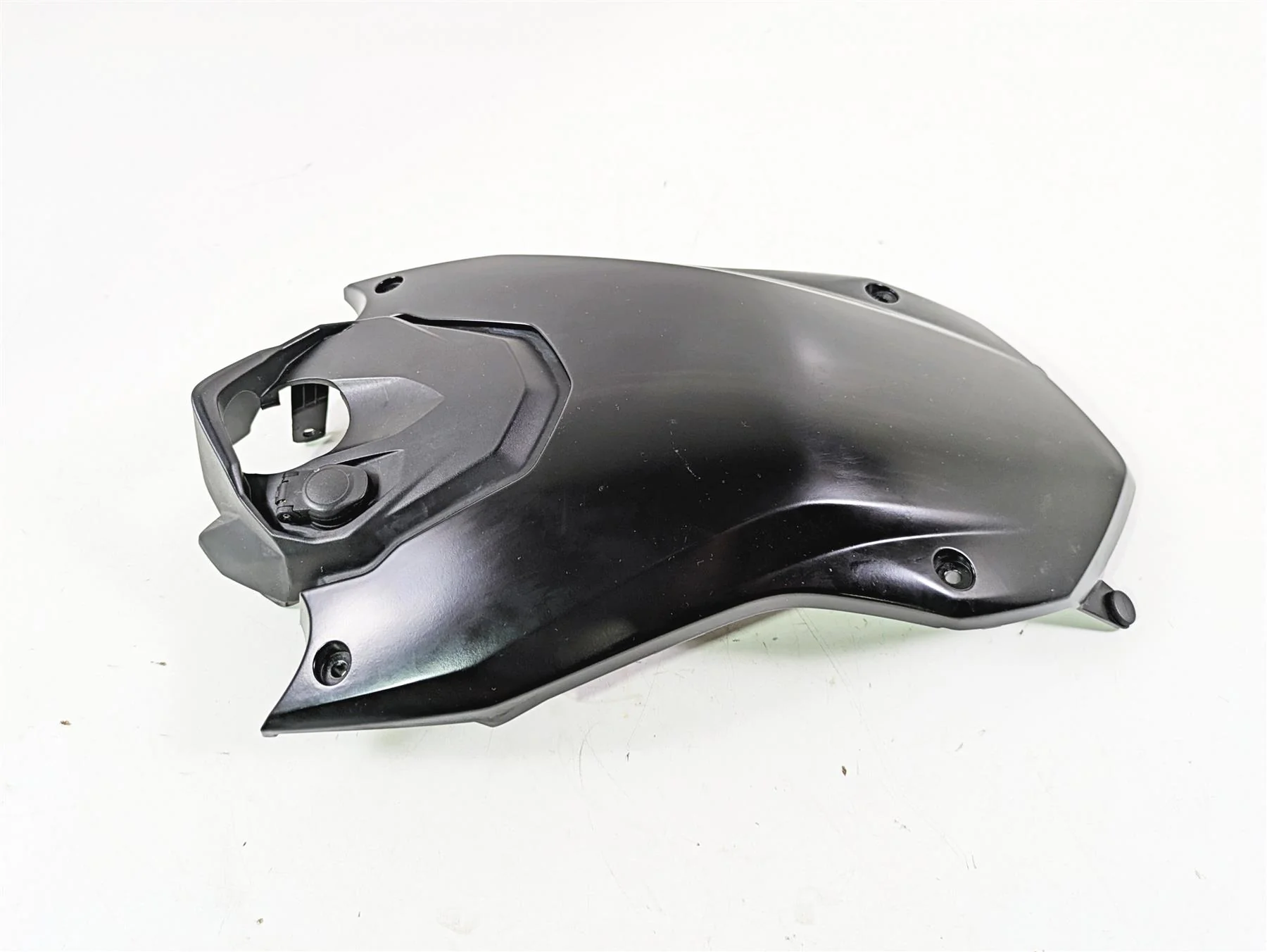 2017 BMW F800GS Adv K75 Upper Tank Center Cover Fairing 46638554365 - Image 3