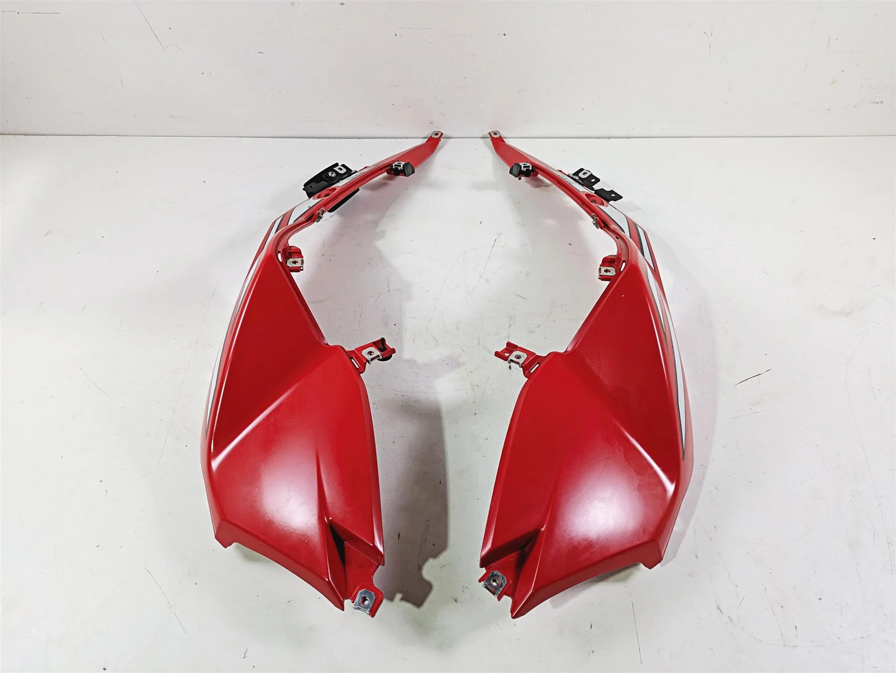 2017 BMW F800GS Adv K75 Upper Tank Cover Fairing Set Racing Red 46638555625 - Image 12