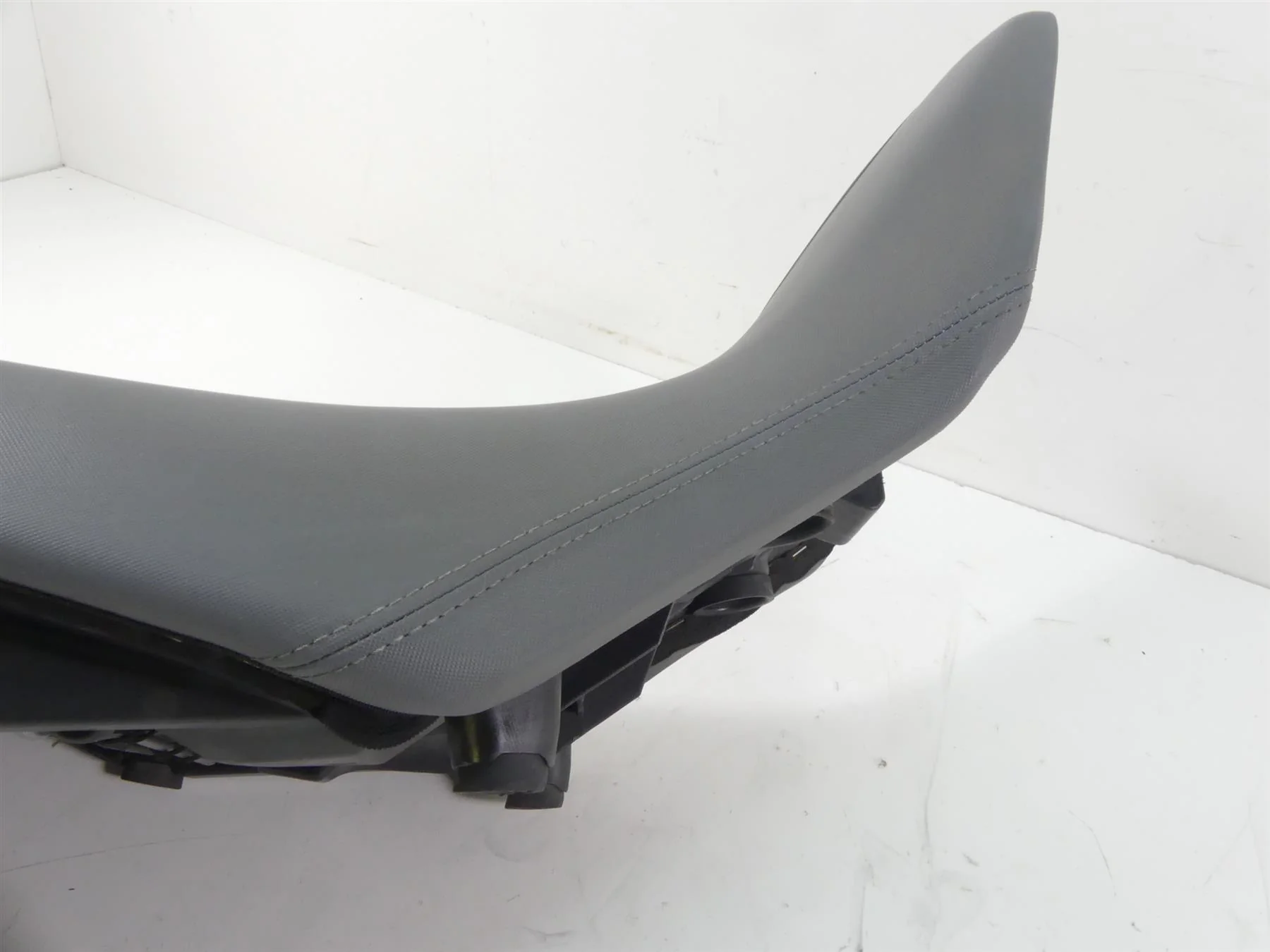 2017 BMW F800GS K72 Duo Dual Rider Passenger Seat Saddle -Read 52537697694 - Image 5