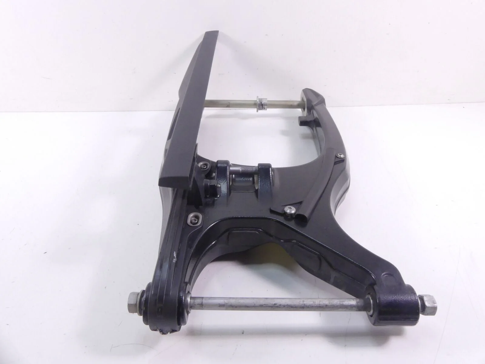 2017 BMW F800GS K72 Straight Rear Swingarm 20mm Axle 33178549120 - Image 2