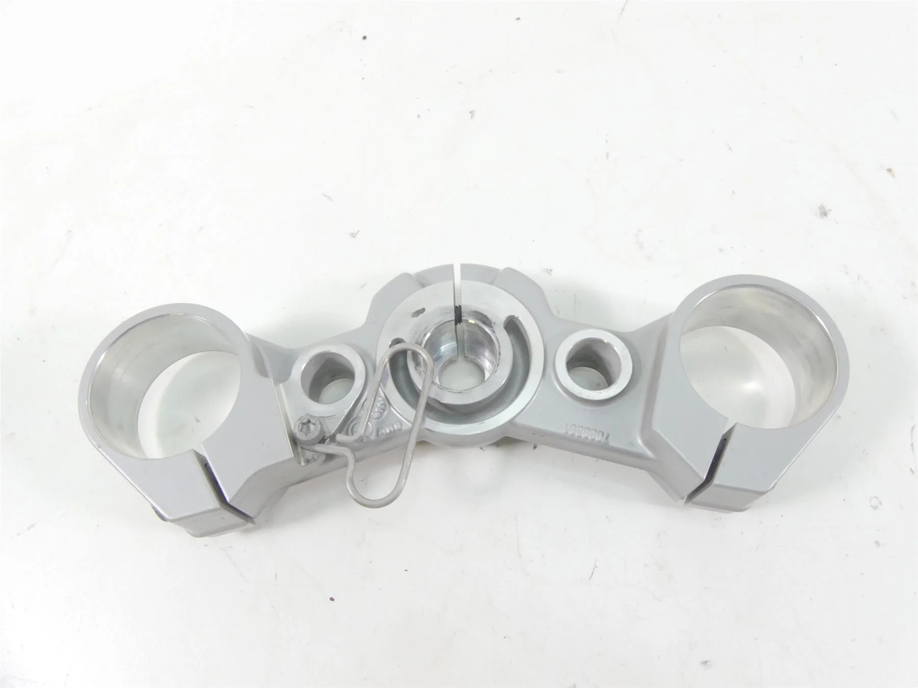 2017 BMW F800GS K72 Upper Triple Tree Steering Clamp 54mm 31427715420 - Image 4