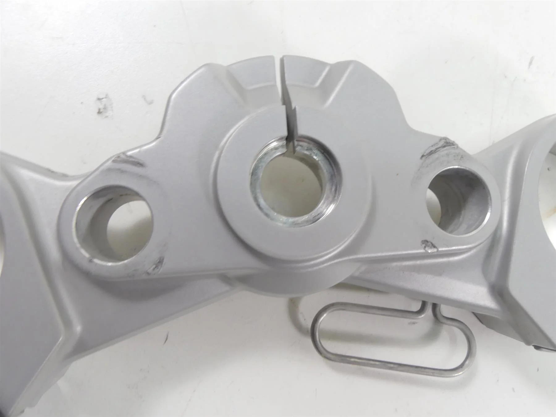 2017 BMW F800GS K72 Upper Triple Tree Steering Clamp 54mm 31427715420 - Image 7