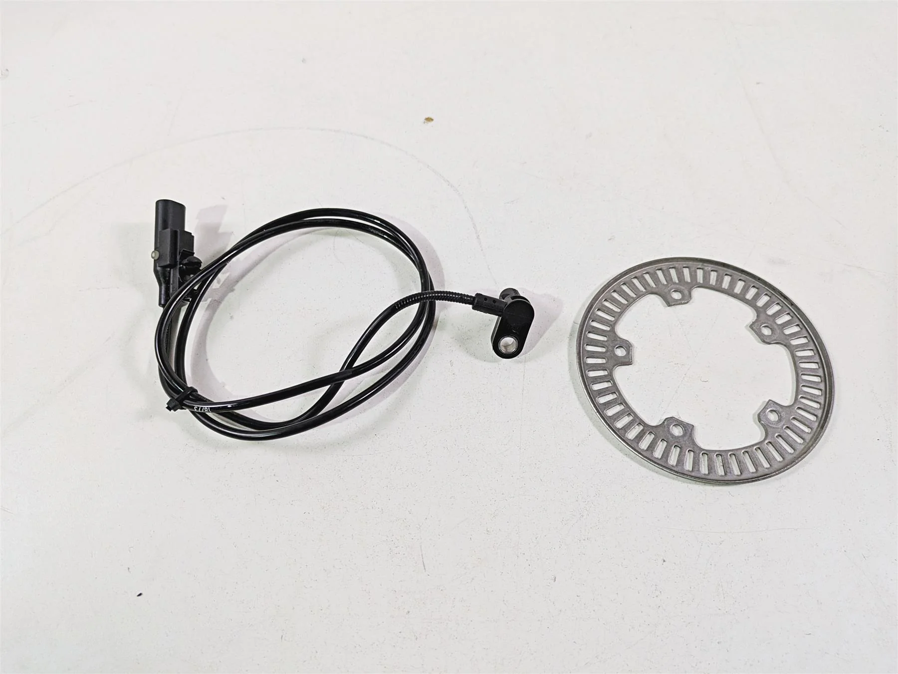 2017 BMW R1200 GS K50 Front Abs Brake Wheel Speed Sensor 34528551611