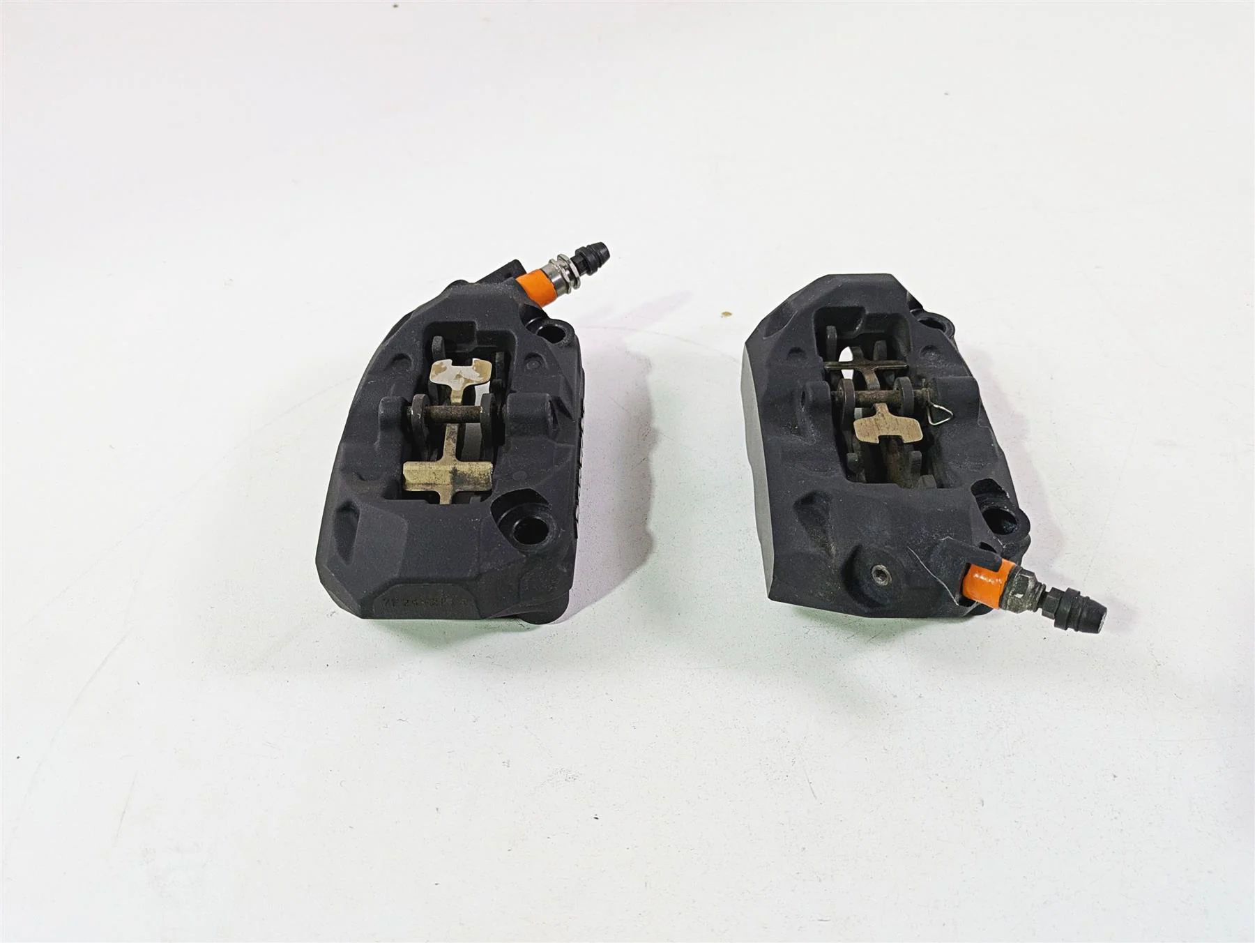 2017 BMW R1200 GS K50 Front Brake Caliper Set 100mm 34118556205 34118556206 - Image 5
