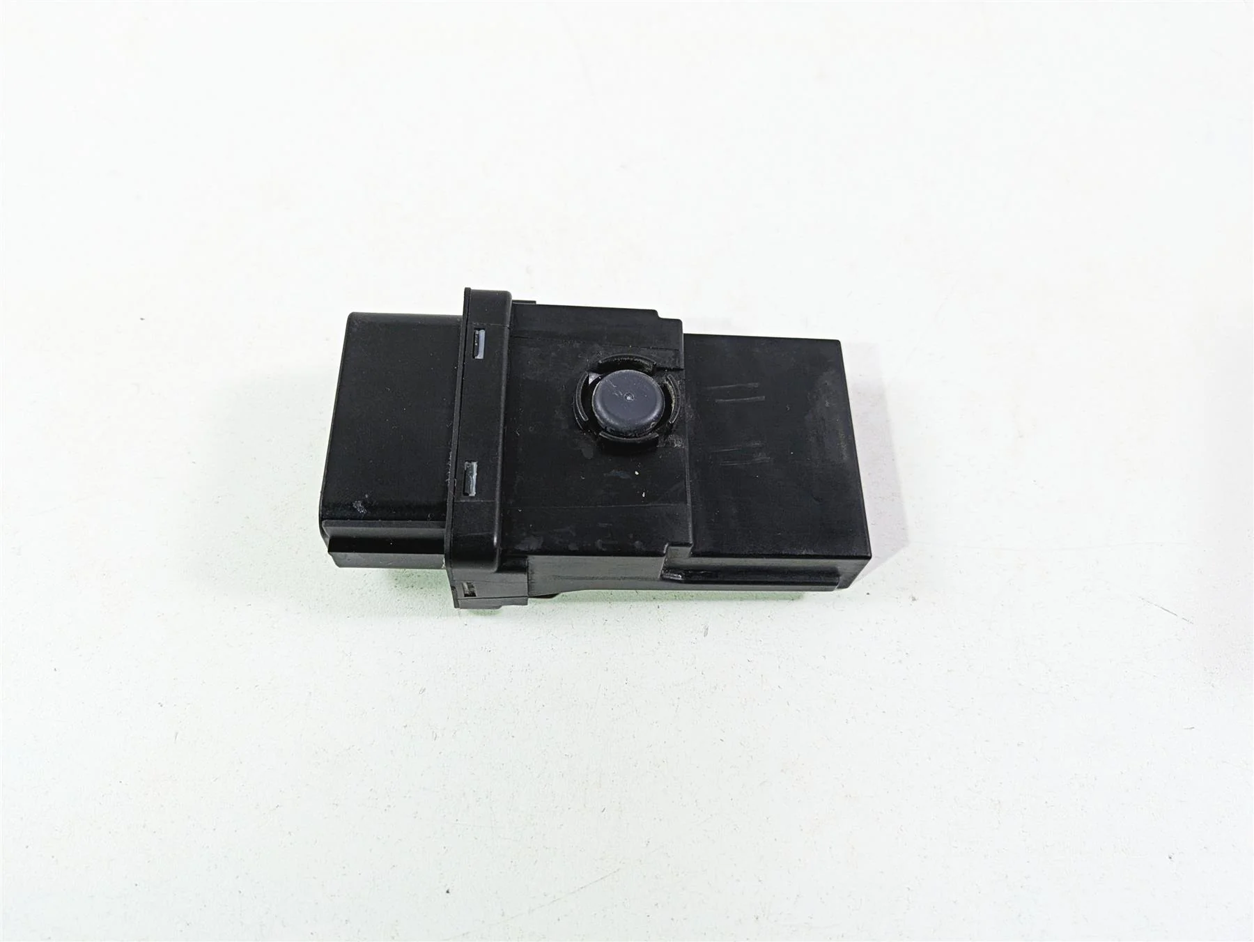 2017 BMW R1200 GS K50 General Light Control Module Ecm 61357108182 - Image 3