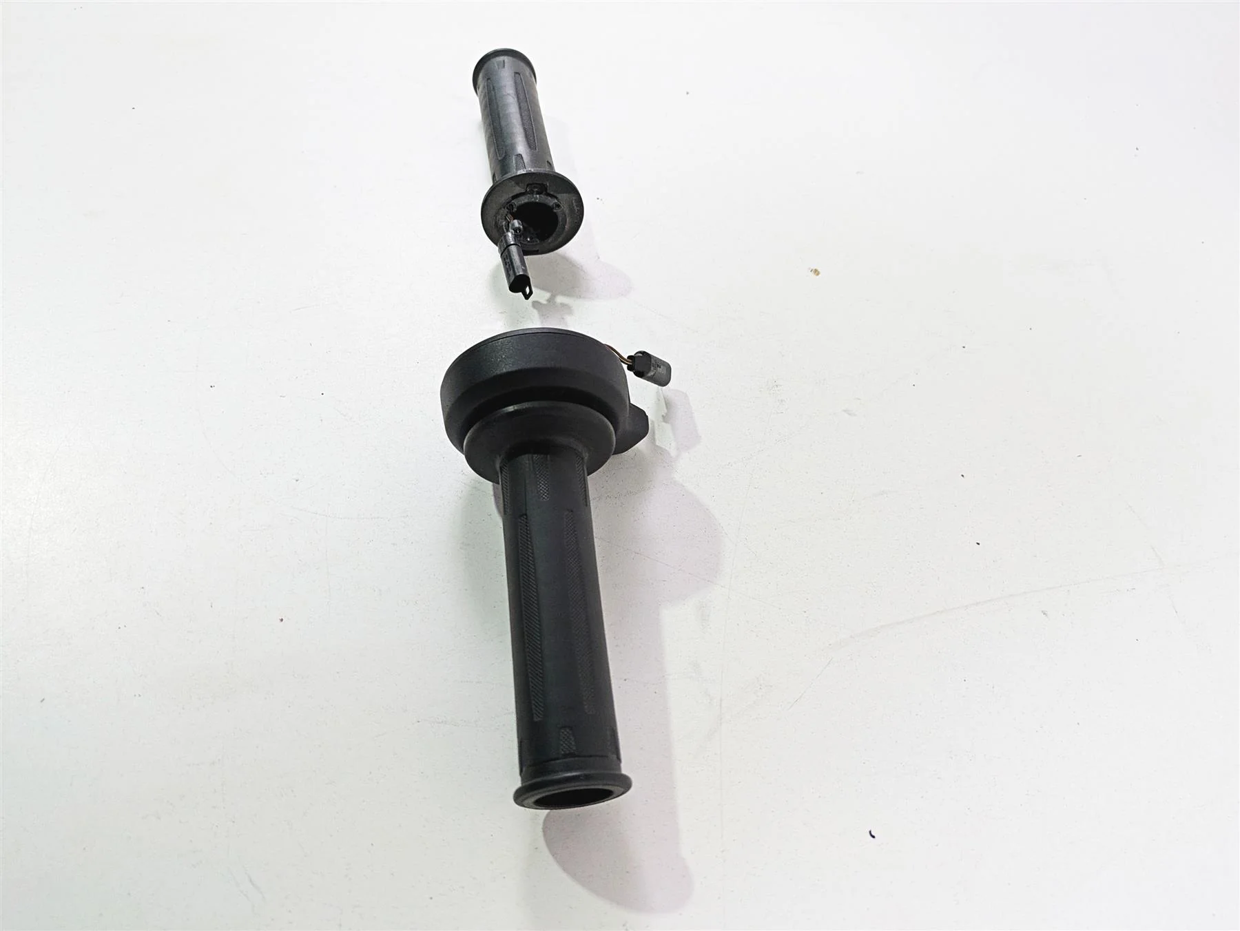 2017 BMW R1200 GS K50 Heated Hand Grip Set 61318552117 61318552120 - Image 3