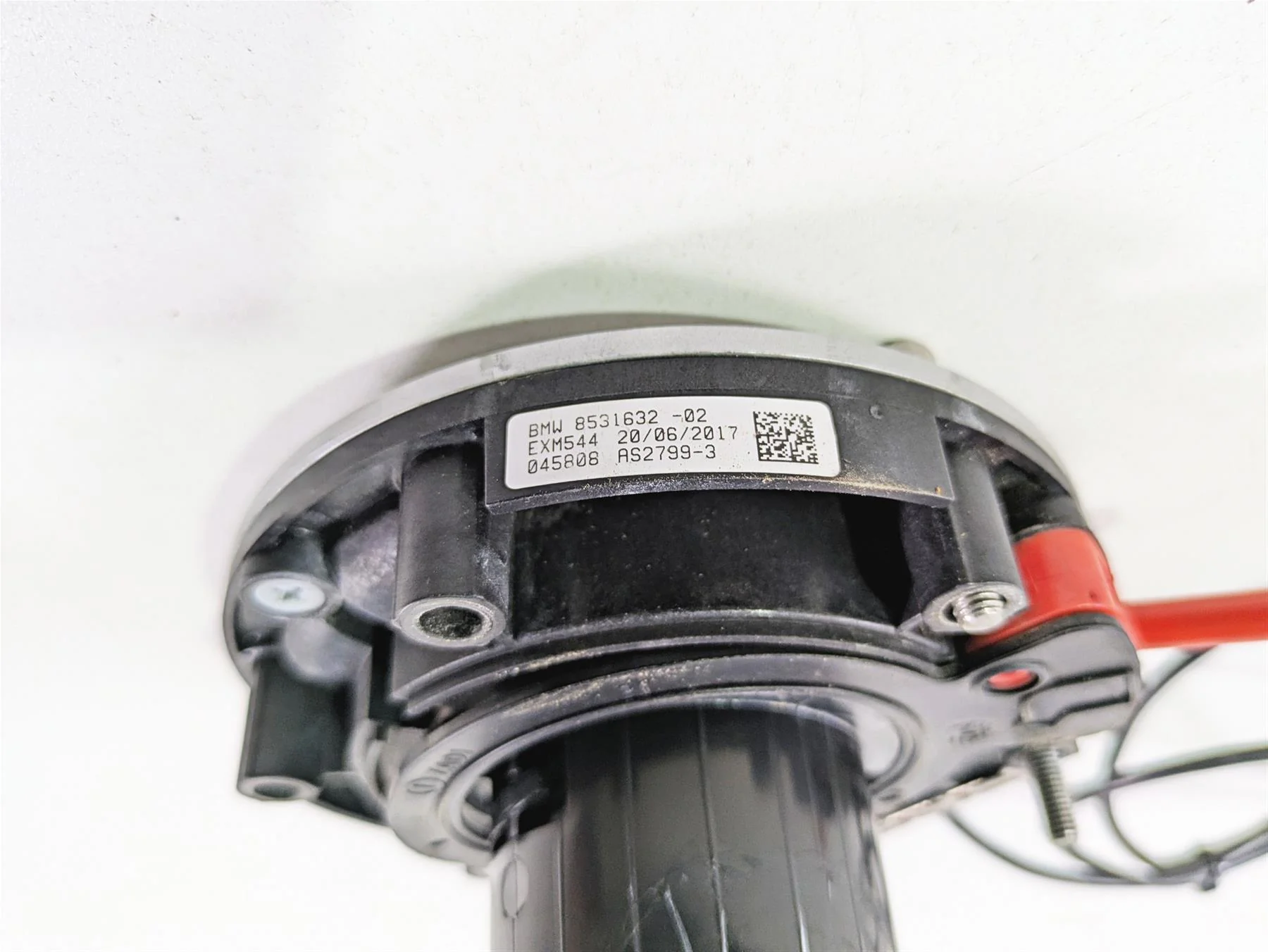 2017 BMW R1200 GS K50 Keyless Ride Fuel Gas Tank Cap 16118531632 - Image 9