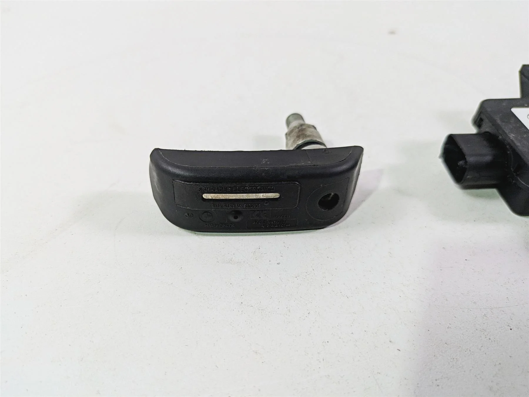 2017 BMW R1200 GS K50 Rdc Sensor & Tire Sensors Set 65758546222 65759832031 - Image 10