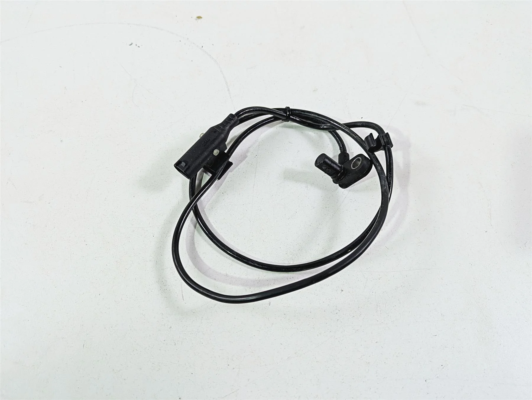2017 BMW R1200 GS K50 Rear Abs Brake Wheel Speed Sensor 34528551611 - Image 2