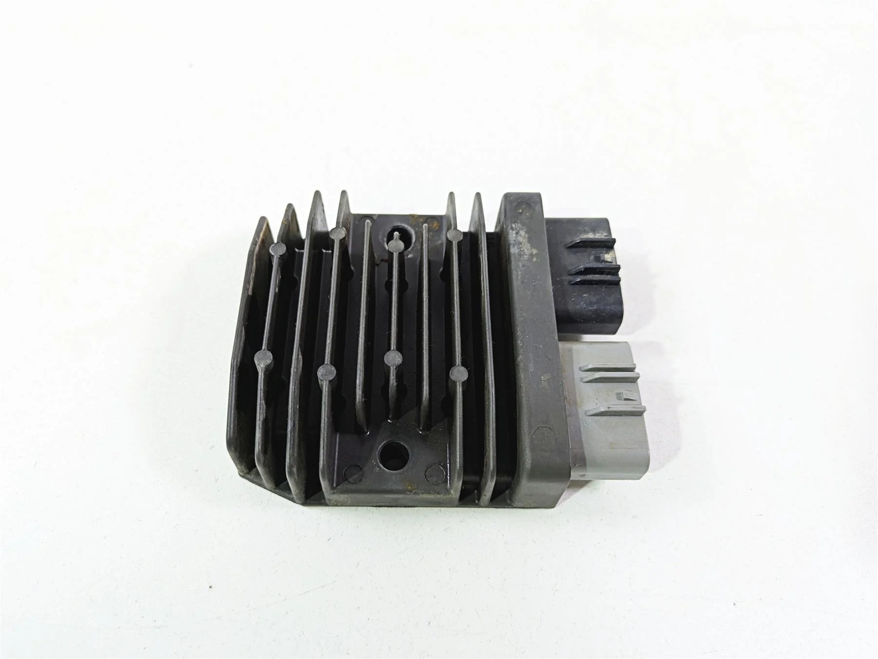2017 BMW R1200 GS K50 Rectifier Voltage Regulator FH020AB 12318523367 - Image 4