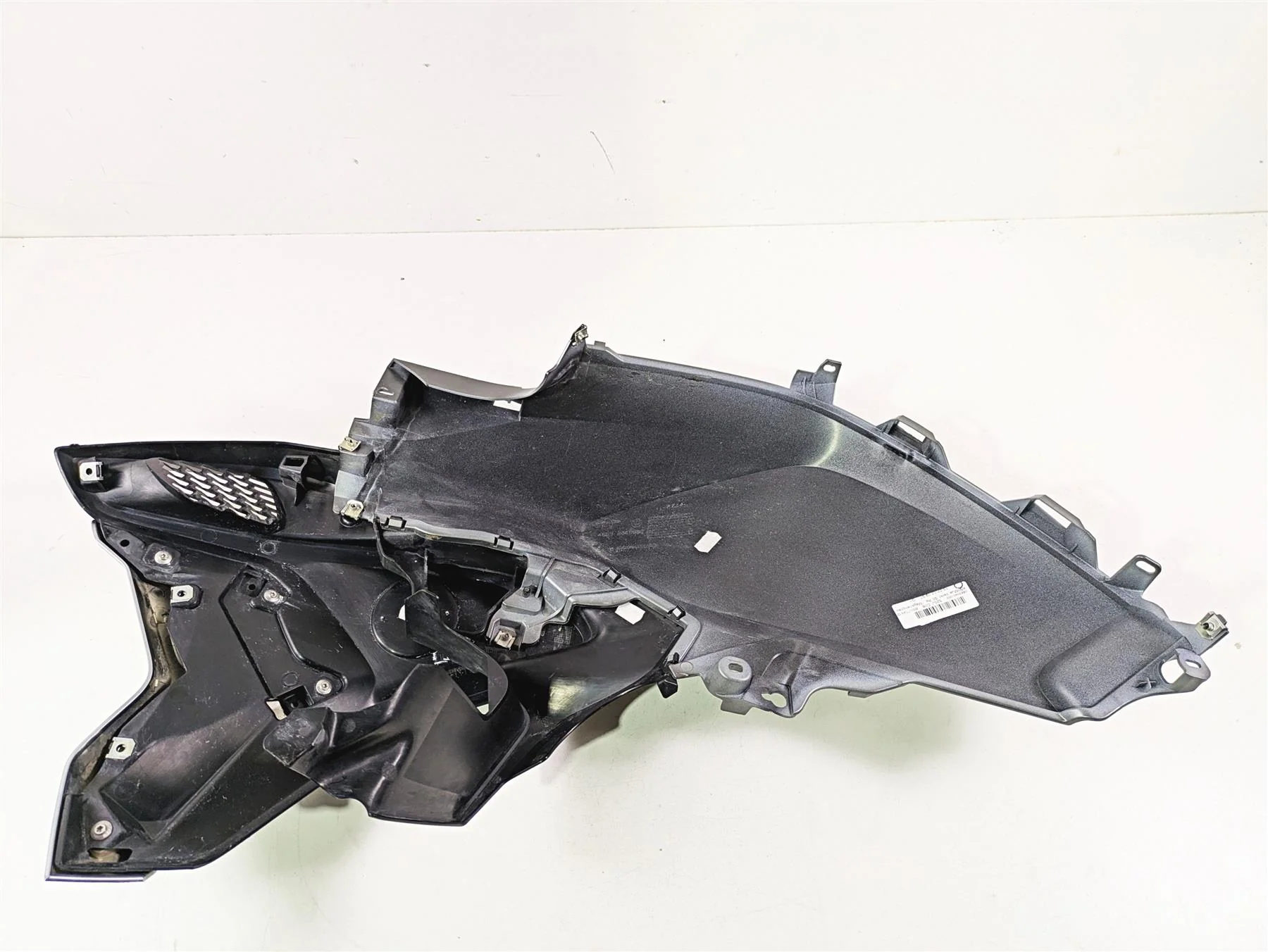 2017 BMW R1200 GS K50 Right Tank Side Fairing Cover Set 46638556636 - Image 10