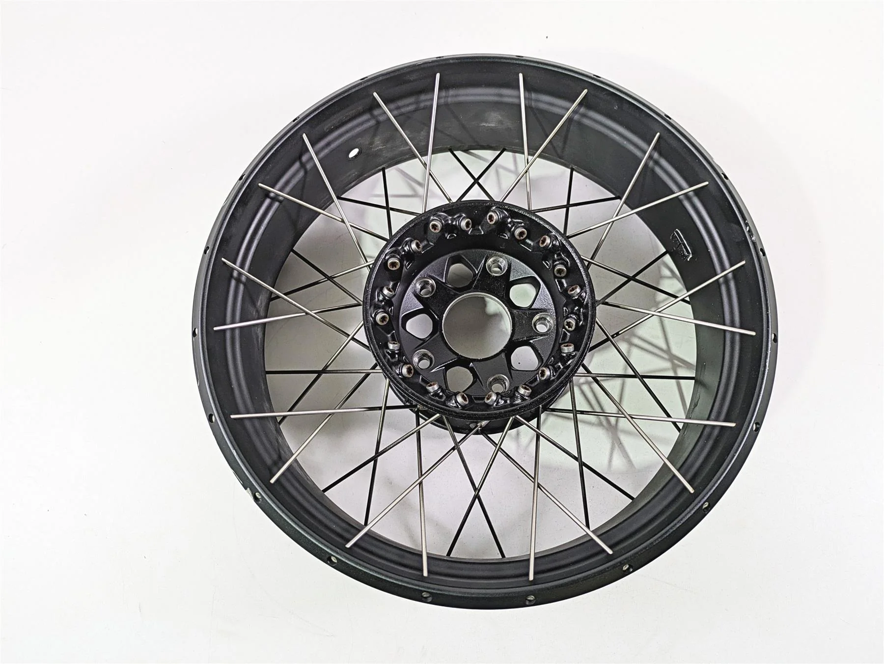 2017 BMW R1200 GS K50 Straight 17x4.5 Rear Wheel Spoke Rim 36318526651 - Image 5
