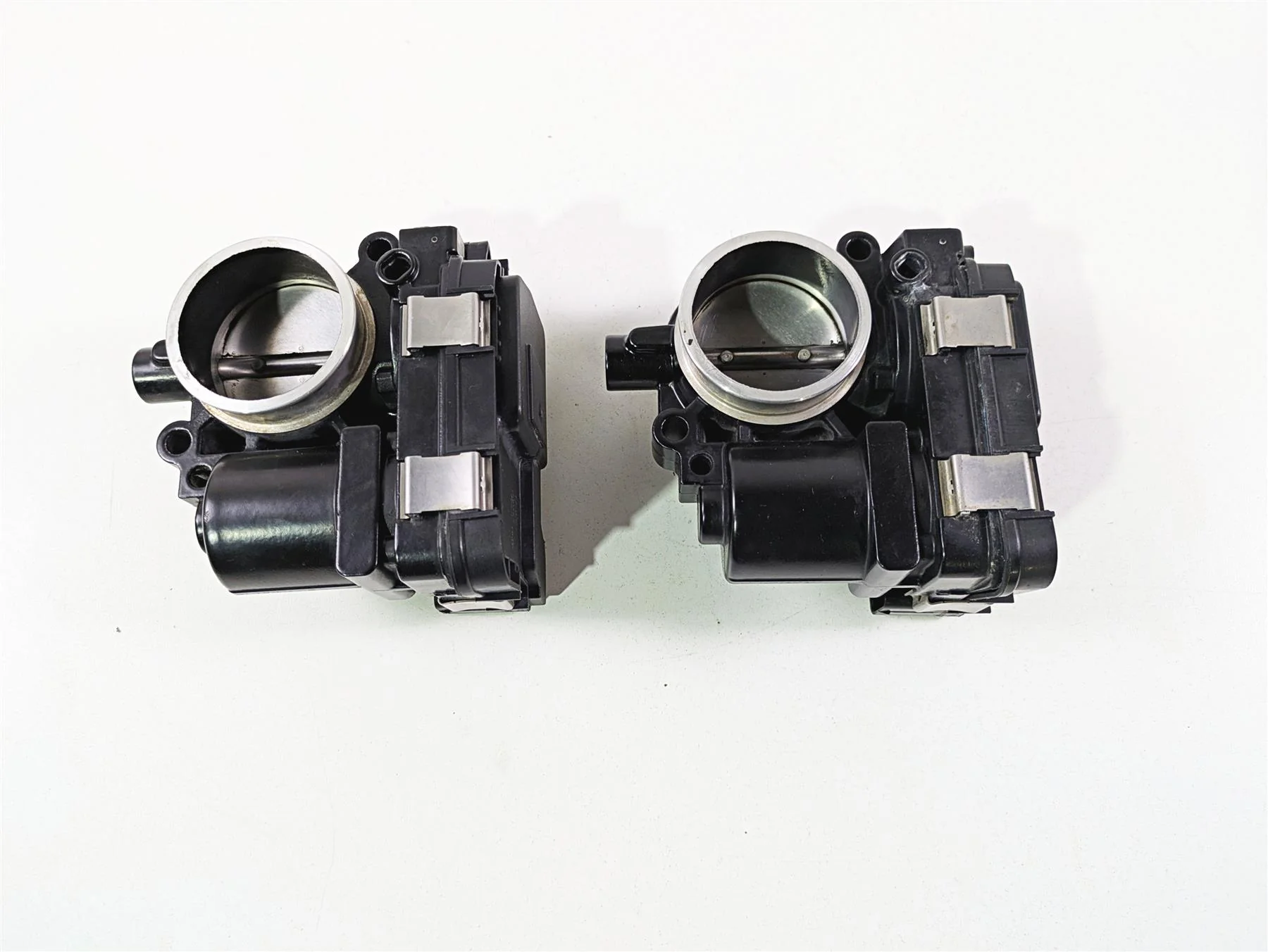 2017 BMW R1200 GS K50 Throttle Body Bodies Set 13548564959 - Image 11
