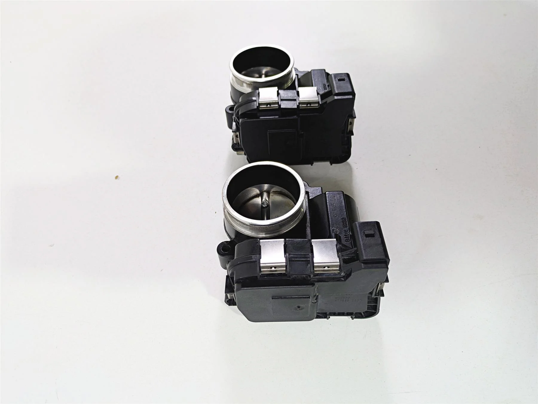 2017 BMW R1200 GS K50 Throttle Body Bodies Set 13548564959 - Image 2