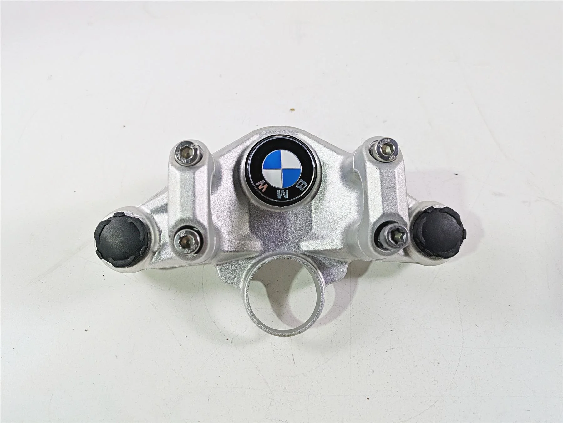 2017 BMW R1200 GS K50 Upper Triple Tree Steering Clamp 31428555849 - Image 3