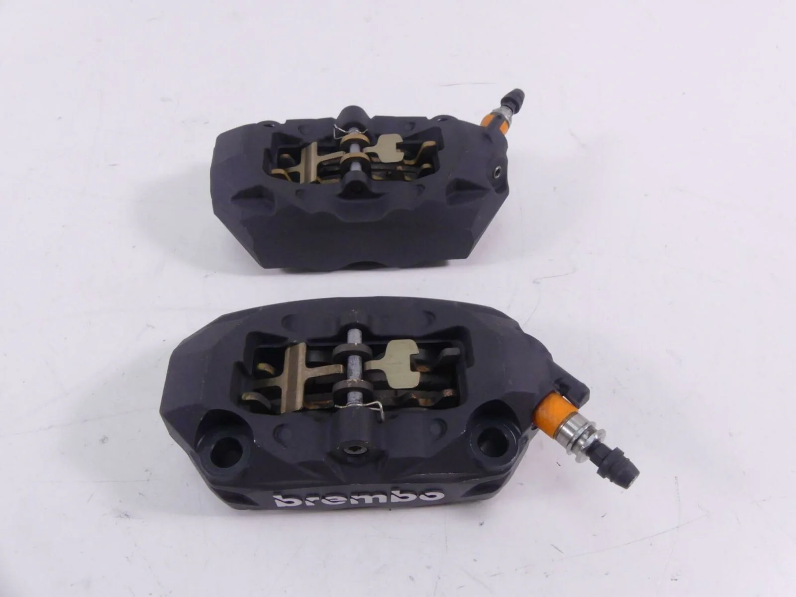 2017 BMW R1200GS GSW K50 Front Brembo Brake Caliper Set  34118556205 34118556206 - Image 2