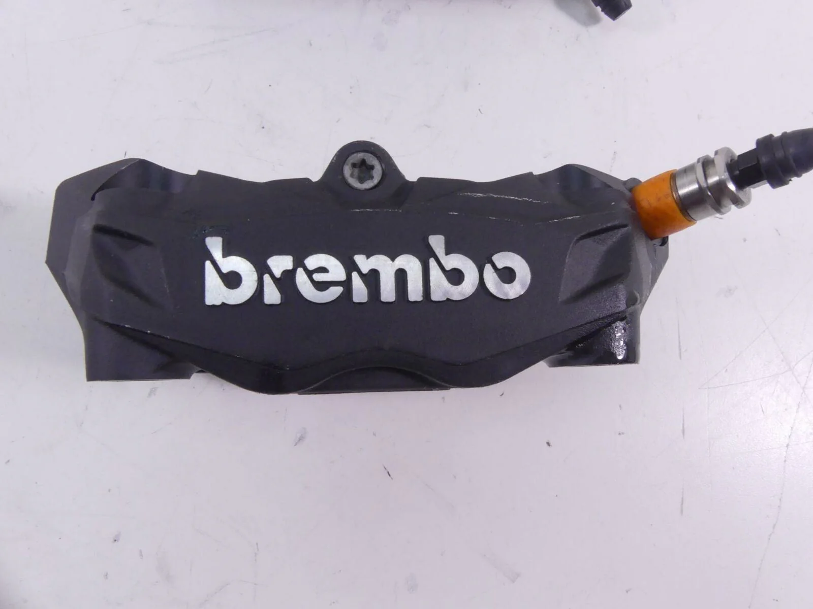 2017 BMW R1200GS GSW K50 Front Brembo Brake Caliper Set  34118556205 34118556206 - Image 7
