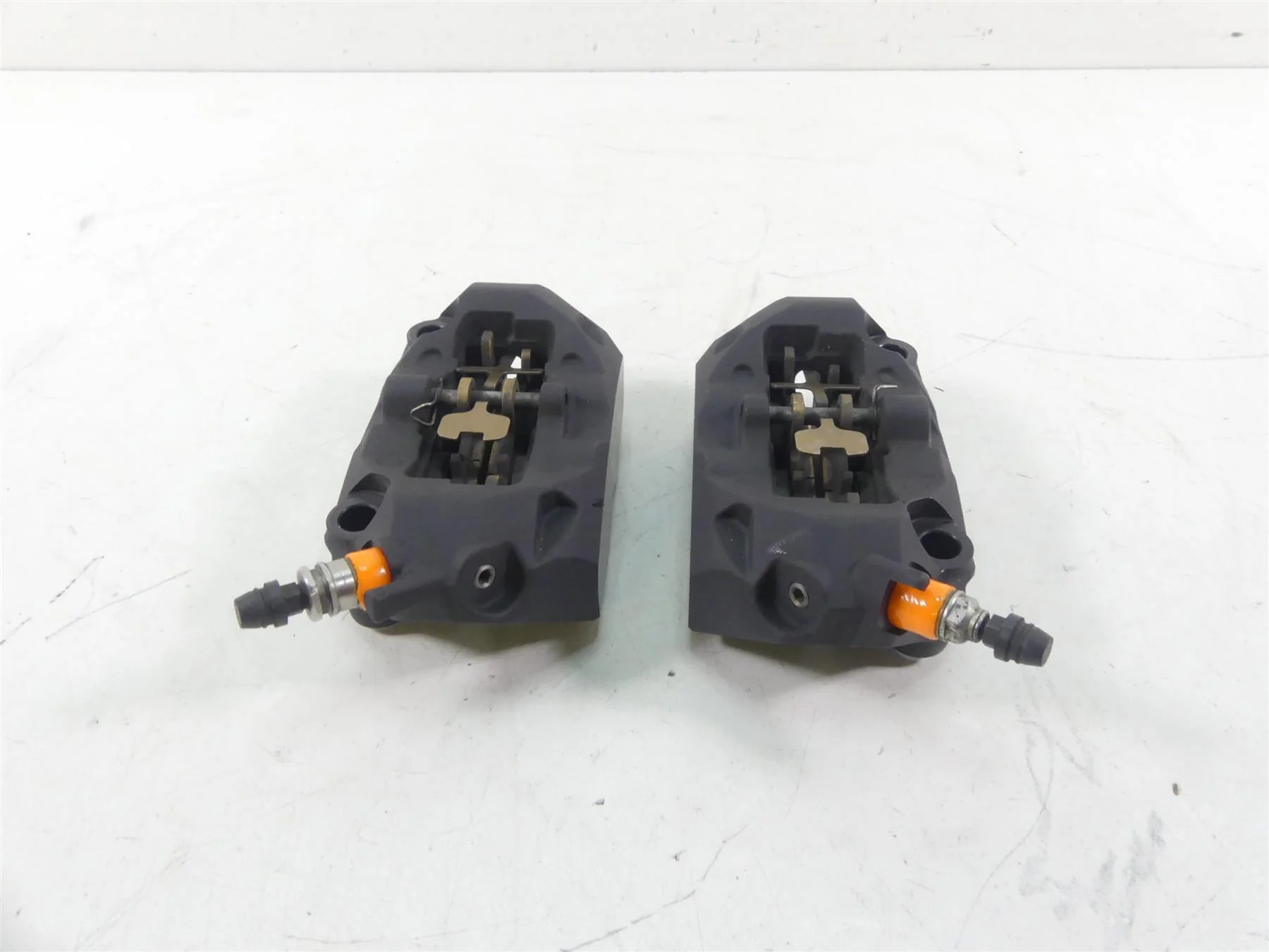 2017 BMW R1200GS GSW K50 Front Brembo Brake Caliper Set 34118556205 34118556206 - Image 5