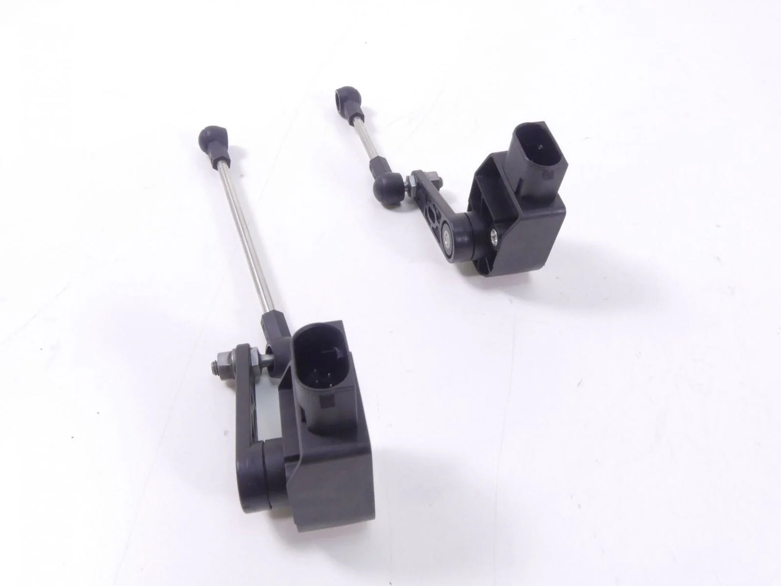 2017 BMW R1200GS GSW K50 Front Rear Height Leveling Level Sensor Set 37146870000 - Image 2