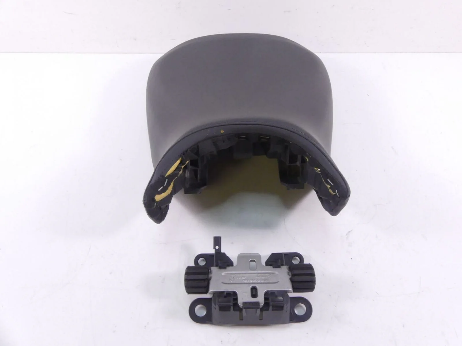 2017 BMW R1200GS GSW K50 Front Rider Unheated Seat Saddle - Read  52538532738 - Image 3