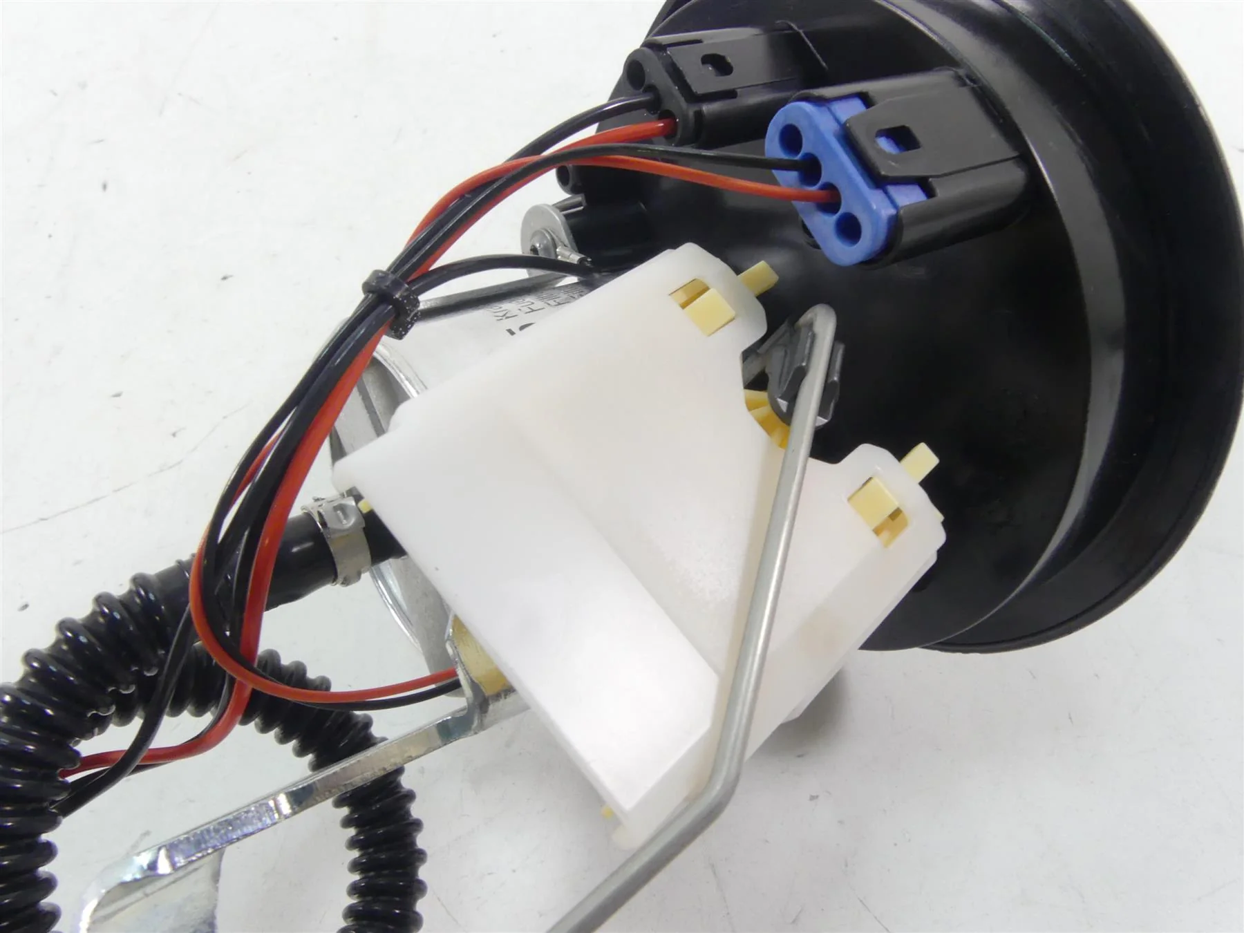 2017 BMW R1200GS GSW K50 Fuel Gas Petrol Pump & Sender - Tested 16148521488 - Image 3