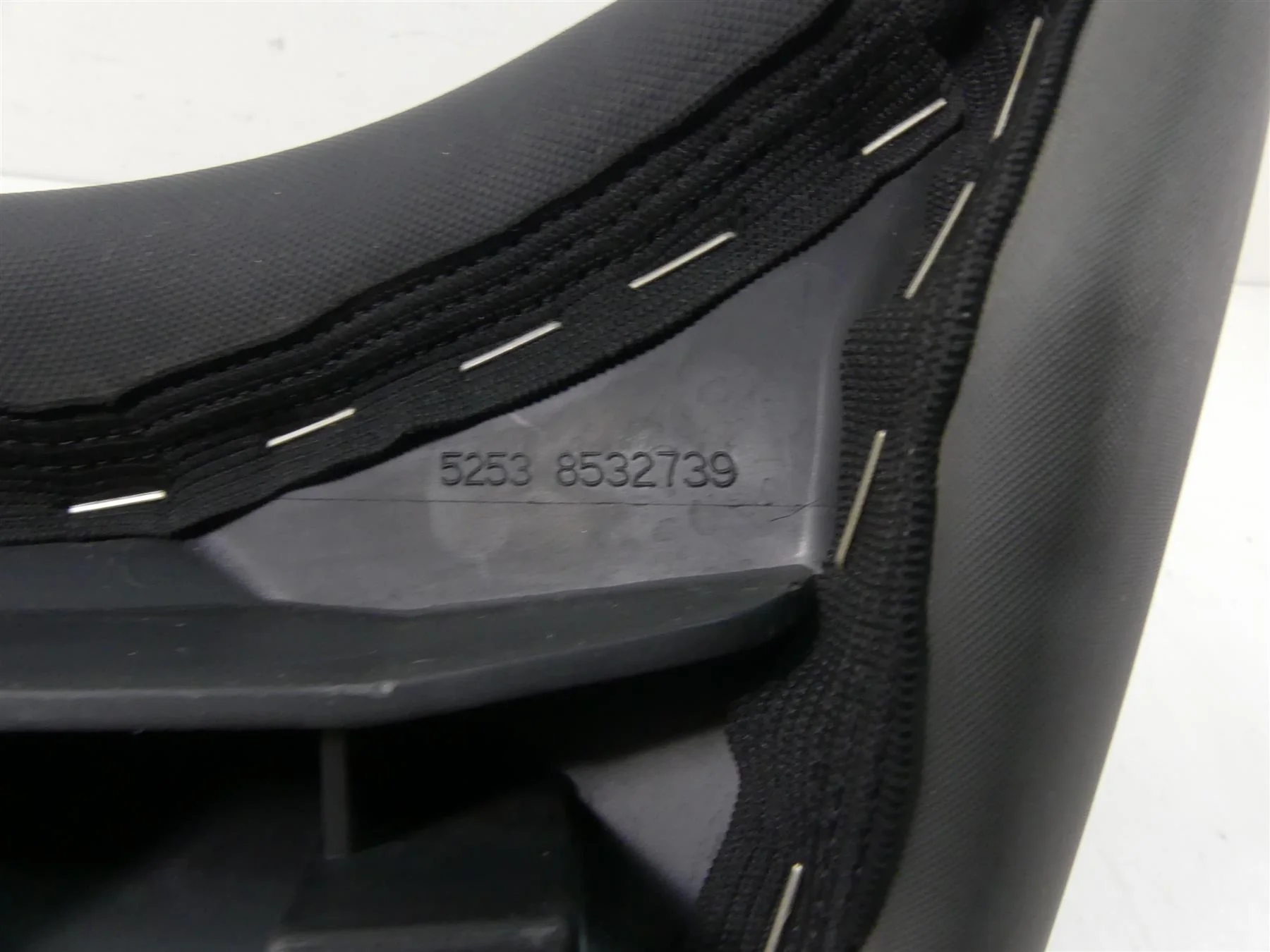 2017 BMW R1200GS GSW K50 Rear Passenger Unheated Seat Saddle 52538532739 - Image 5