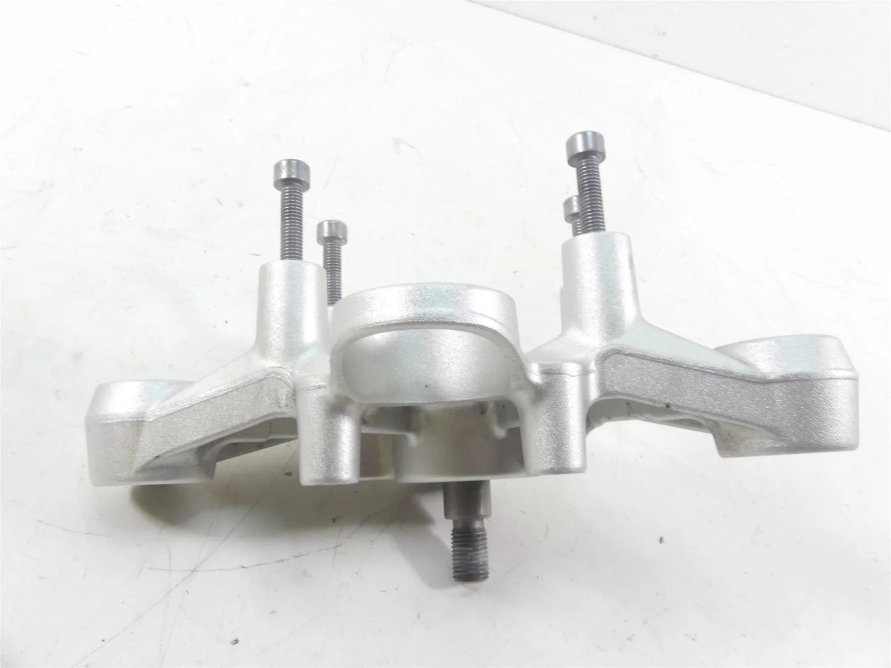 2017 BMW R1200GS GSW K50 Upper Triple Tree Steering Clamp 31428555849 8555851 - Image 5