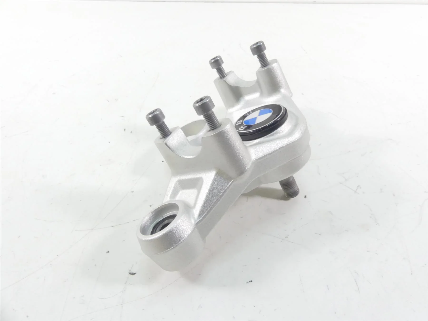 2017 BMW R1200GS GSW K50 Upper Triple Tree Steering Clamp 8555851 31428555849 - Image 7