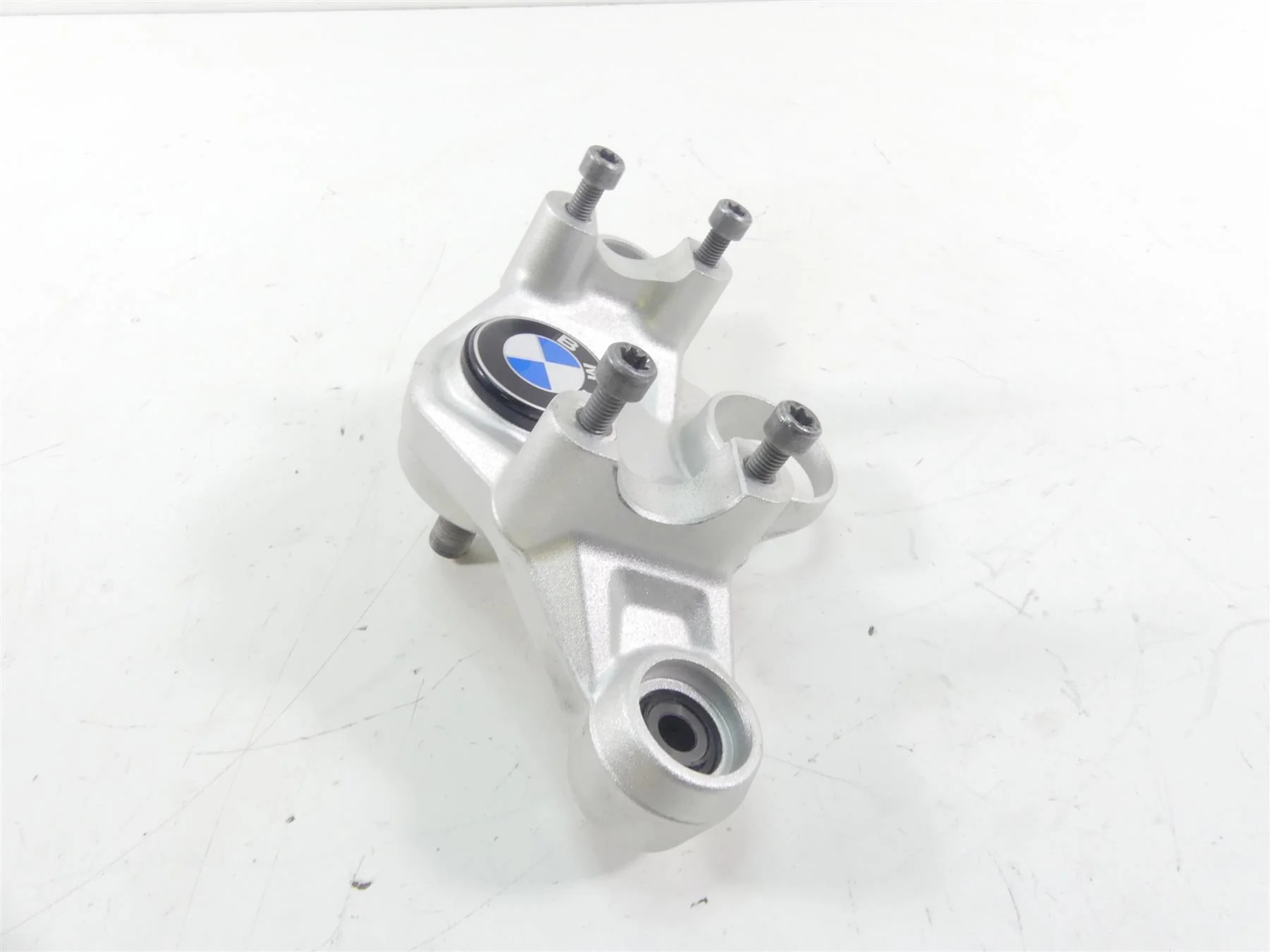 2017 BMW R1200GS GSW K50 Upper Triple Tree Steering Clamp 8555851 31428555849 - Image 9