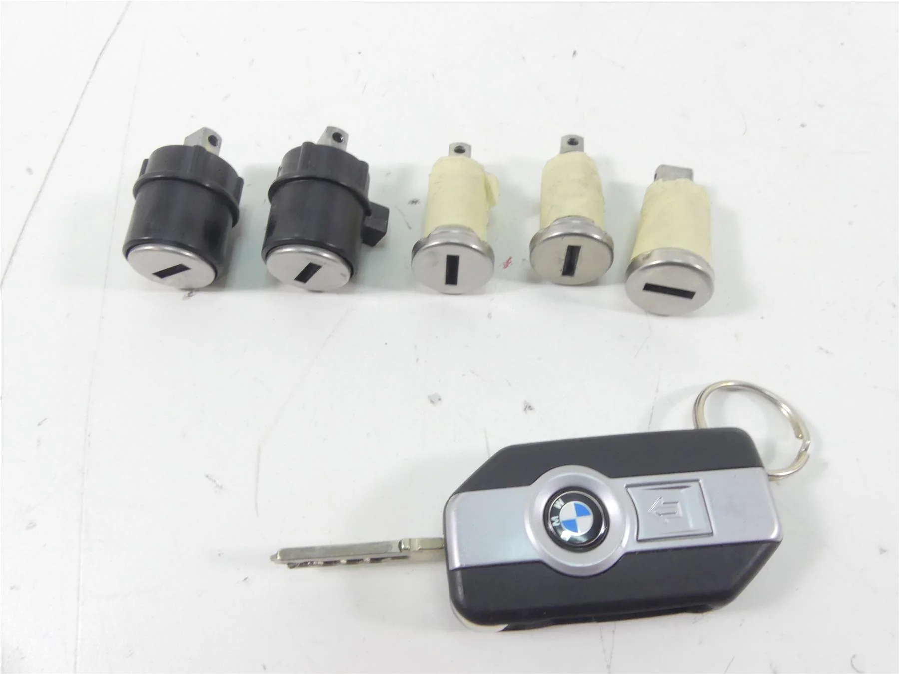 2017 BMW R1200RT K52 Cdi Ignition Switch Keyless Key Lock Set 8559944 8354916 - Image 2