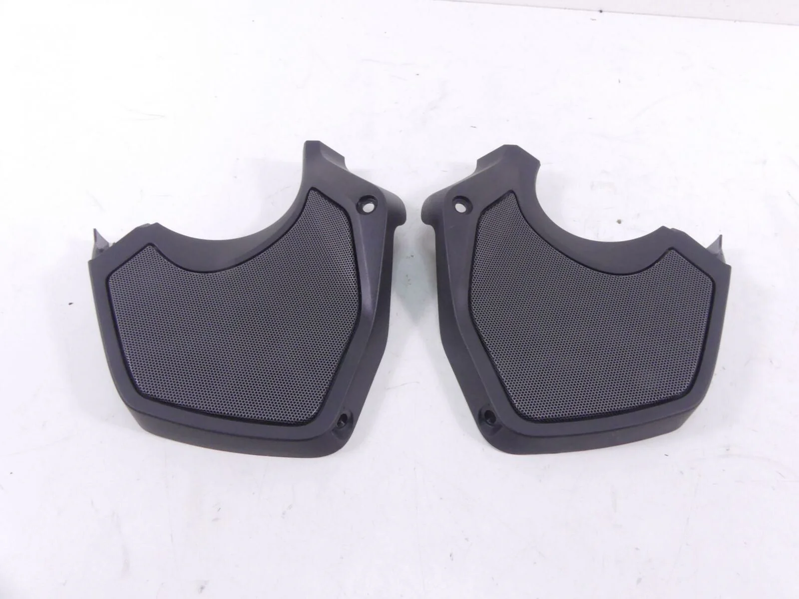2017 BMW R1200RT RTW K52 Front Left Right Speaker Cover 46638529412 46638529411 - Image 2