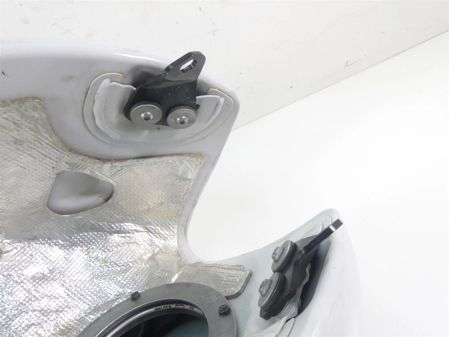 2017 BMW RnineT Racer K32 Fuel Gas Petrol Tank Lightwhite - Read 16118382849 - Image 10