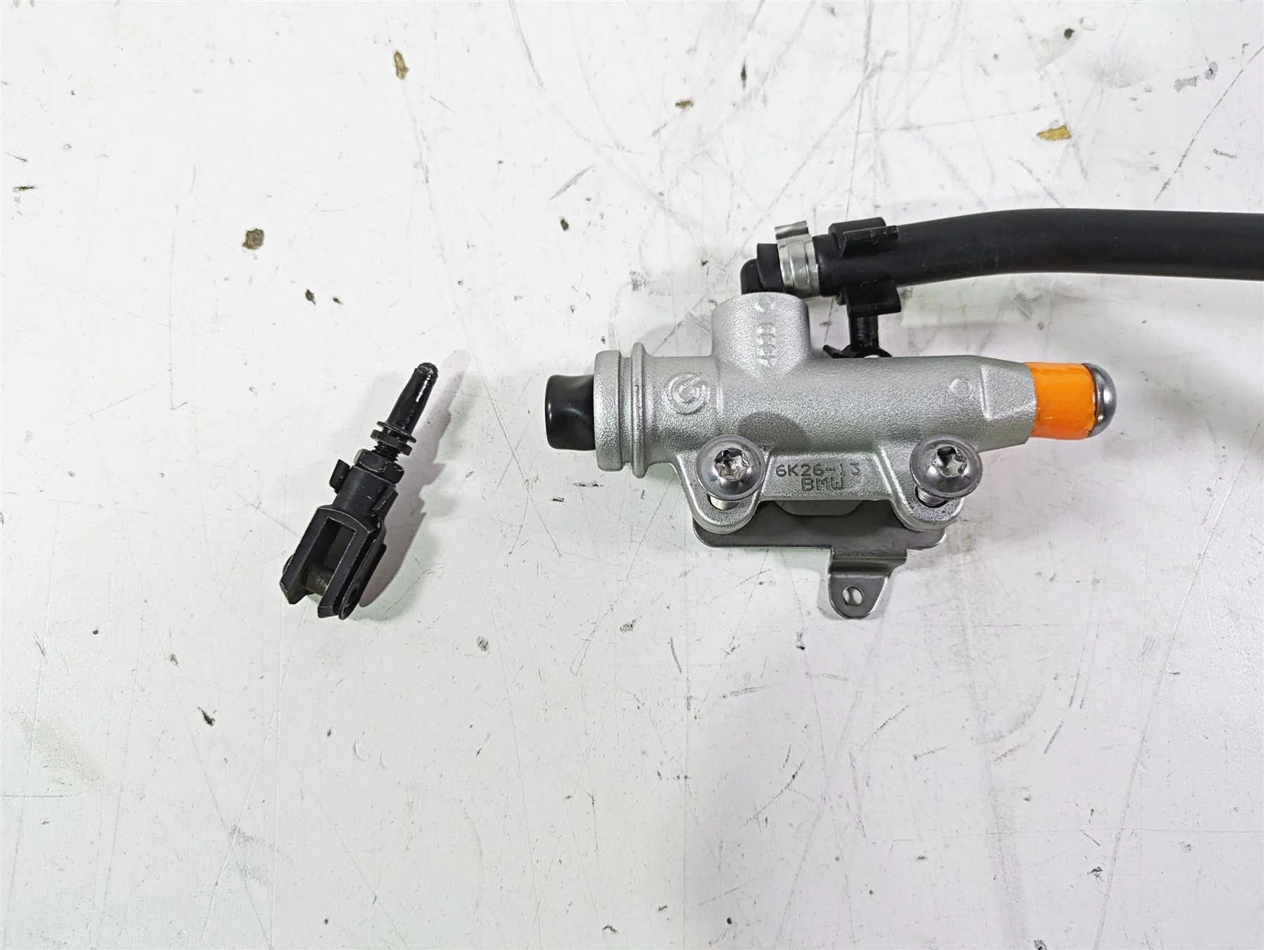 2017 BMW S1000R K47 Brembo Rear Brake Master Cylinder 34317720905 - Image 8