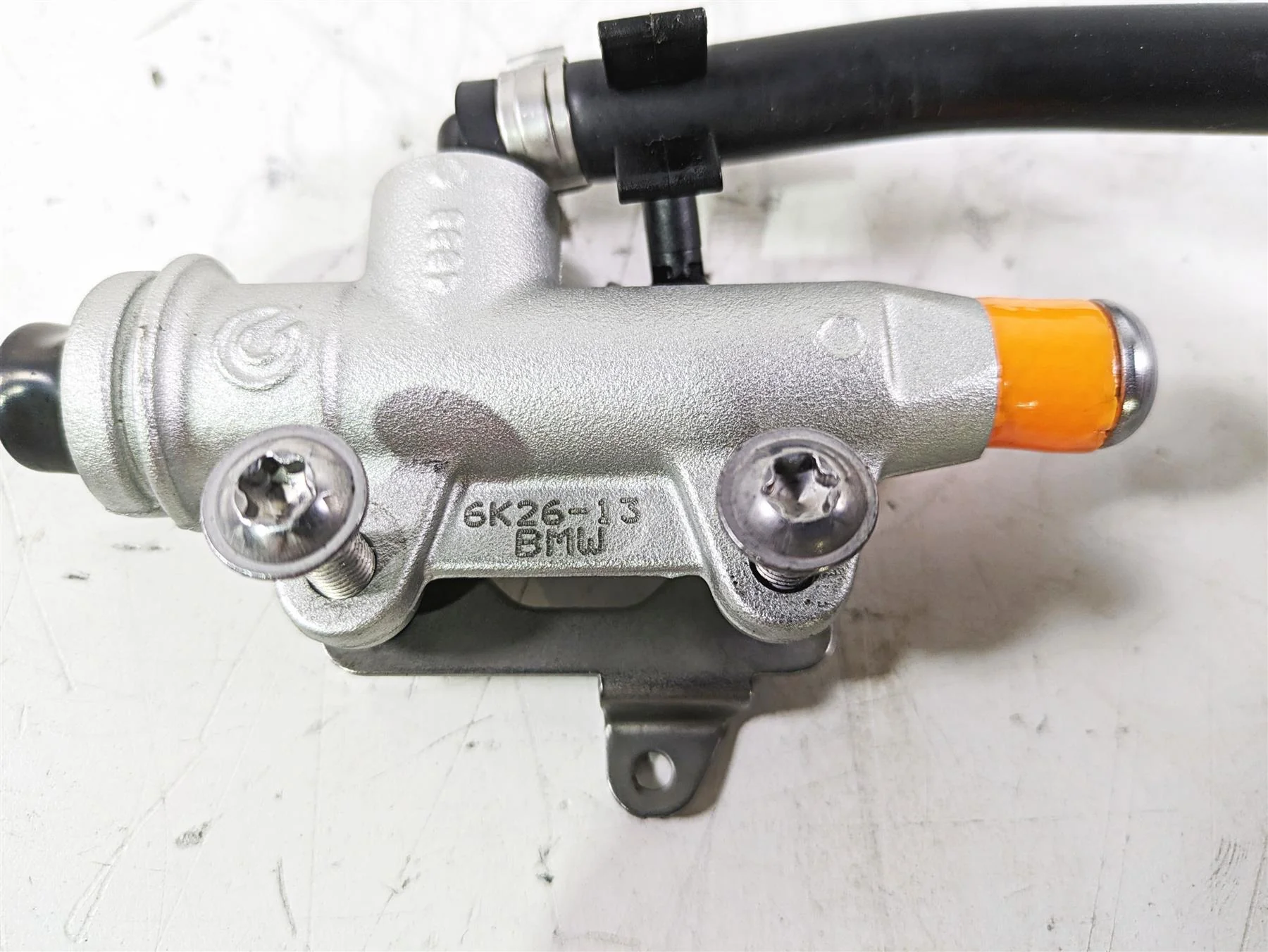 2017 BMW S1000R K47 Brembo Rear Brake Master Cylinder 34317720905 - Image 9